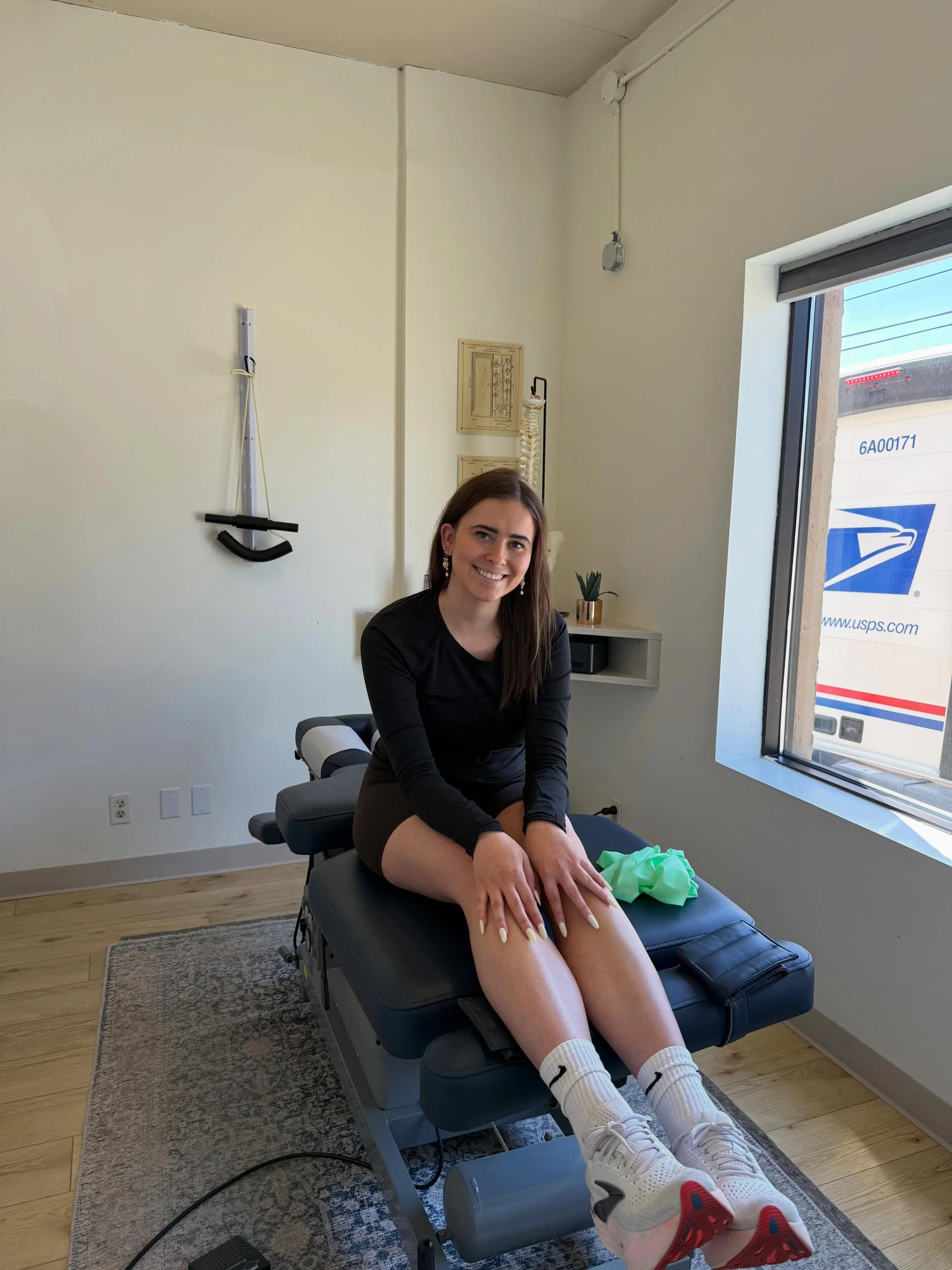 Happy 6 months to our office manager Hannah! ✨

Hannah has been working for us for some time but also is one of our patients! She has been getting treated for her scoliosis, where we are treating her for her curve and needs. What works for one person