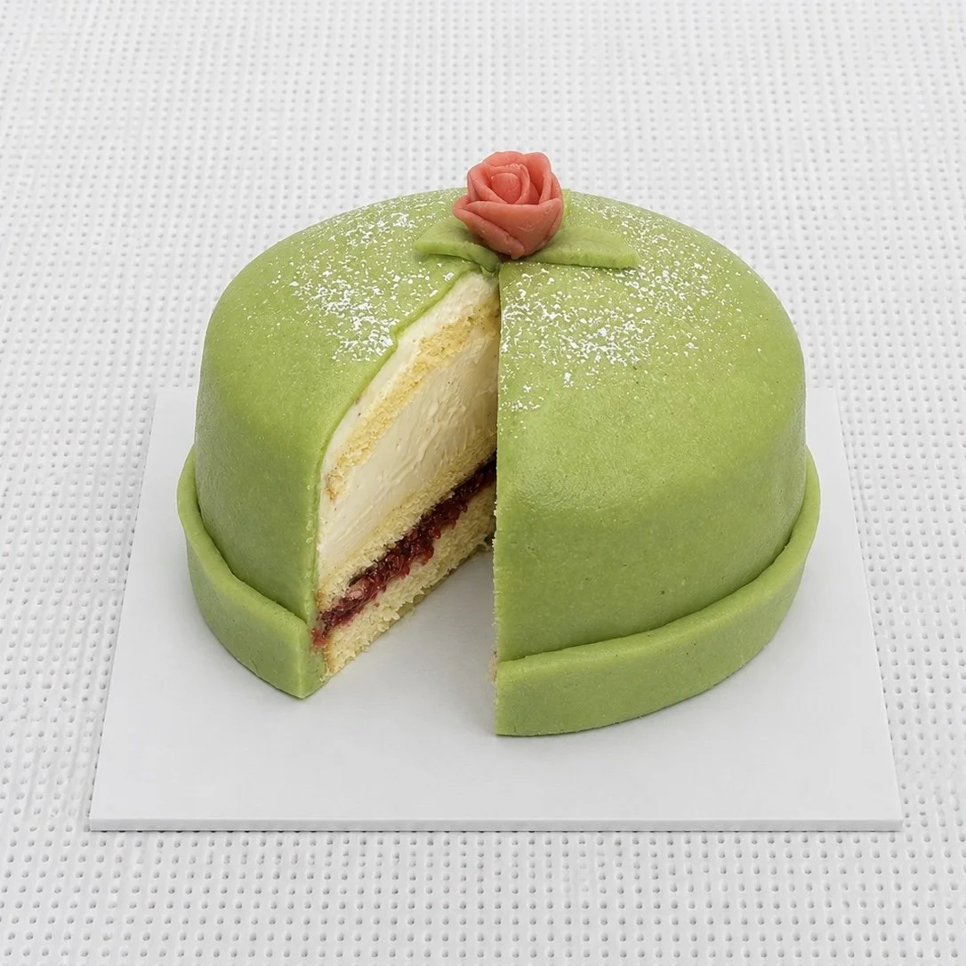 Prinsesstårta (Swedish Princess Cake)