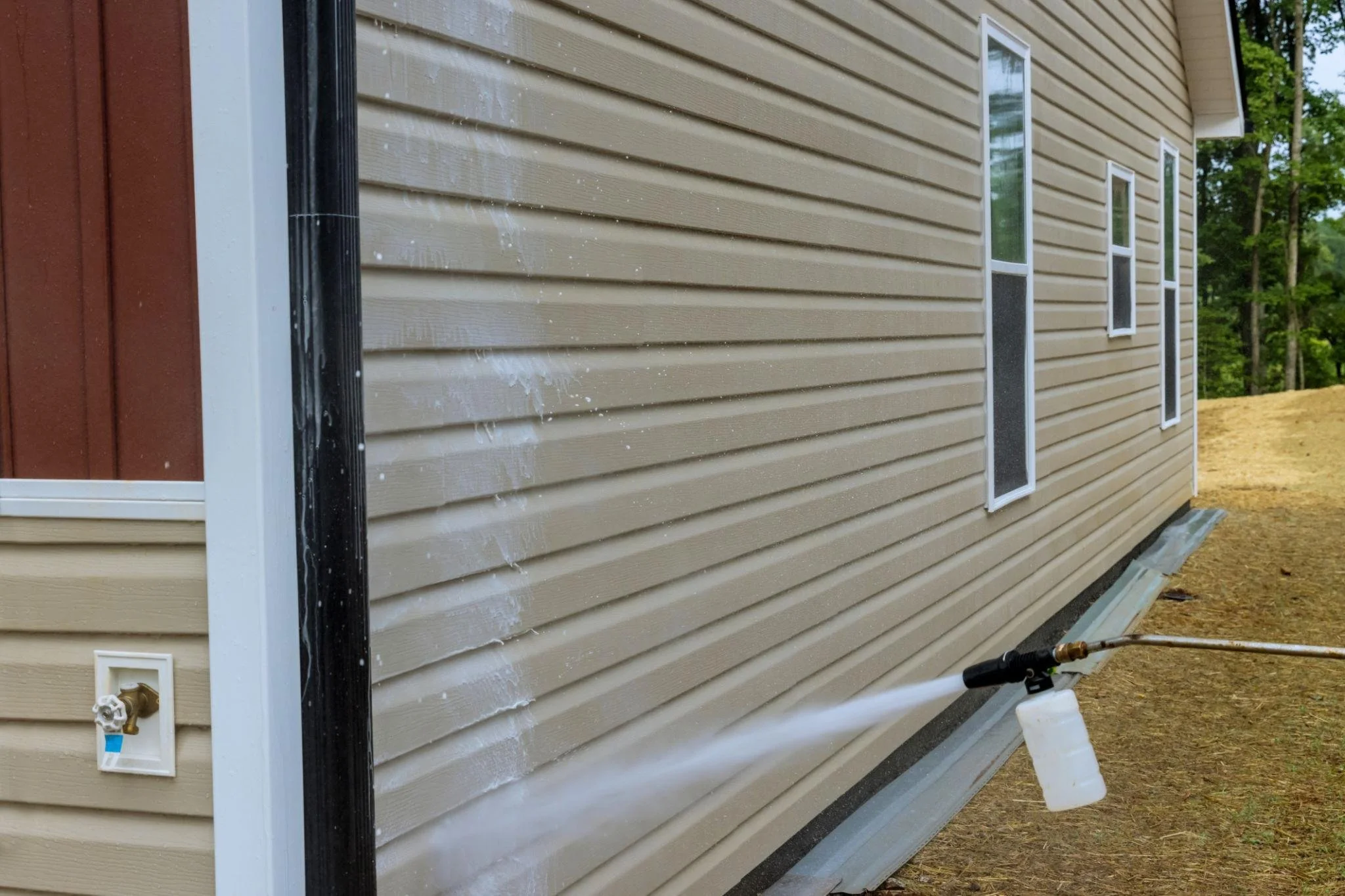 Soft Washing (Homes, Siding)