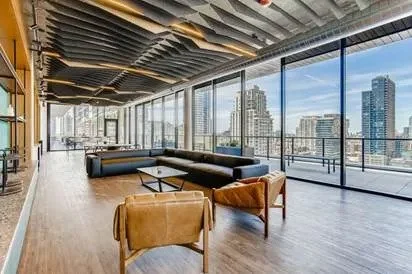 448 N LaSalle