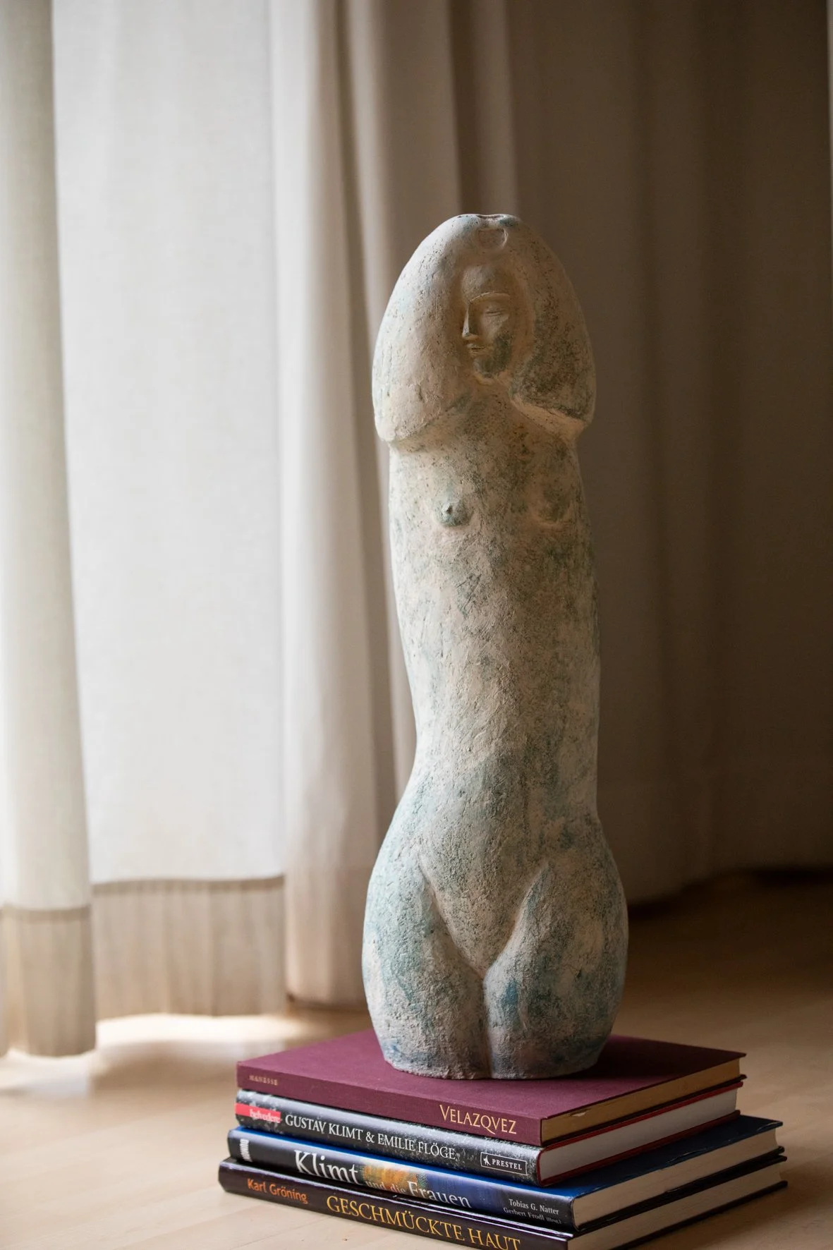 Adam und Eva - Clay sculpture 1980 (Eva)