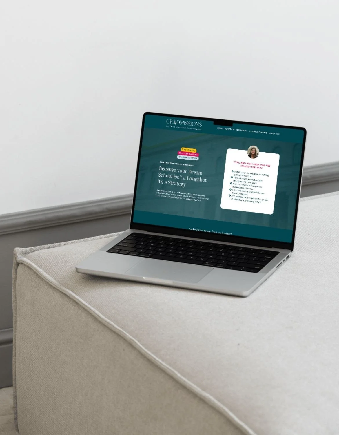 gradmissions-laptop-mockup.jpg
