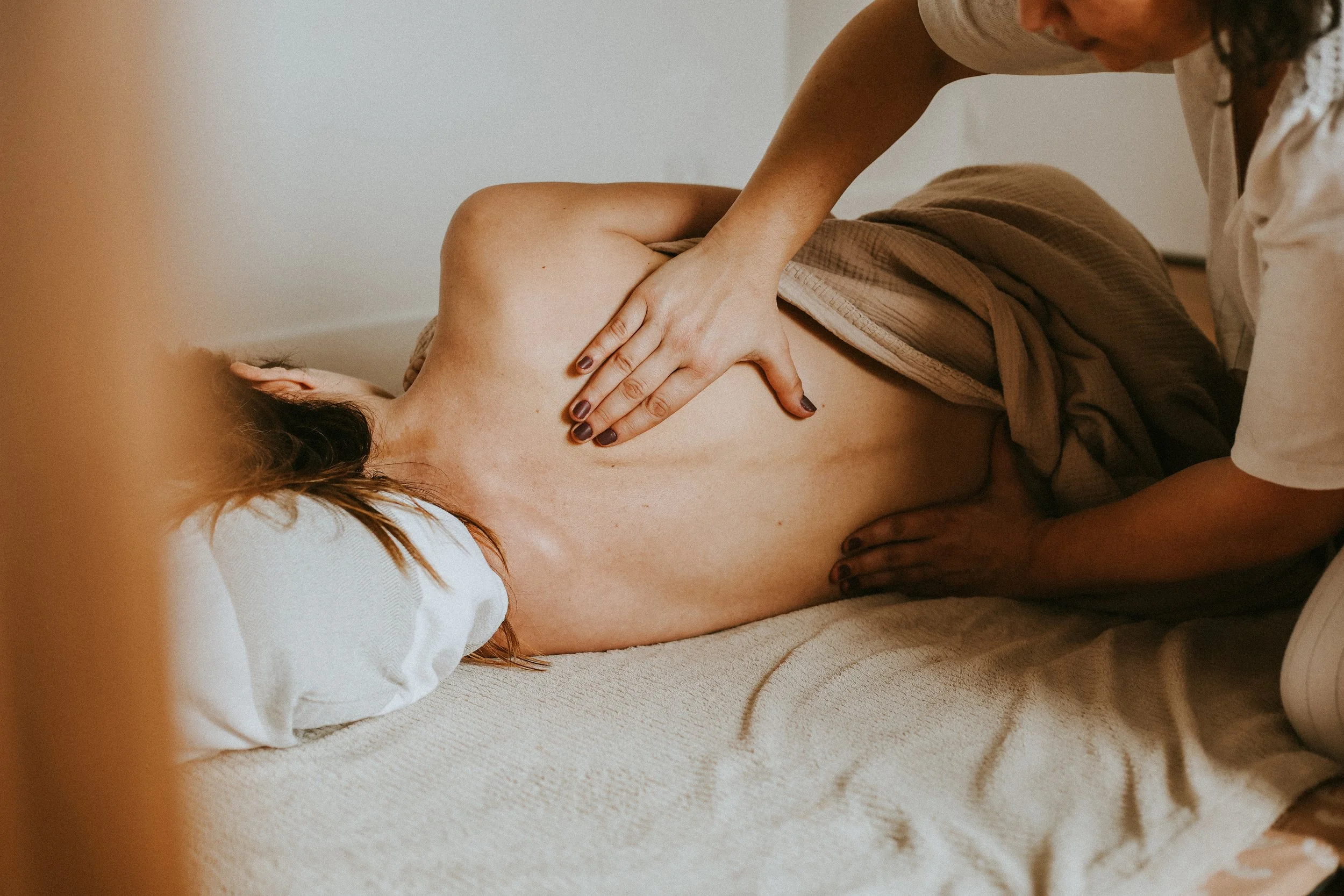 massage femme enceinte dans une ambiance chaleureuse à domicile en Essonne