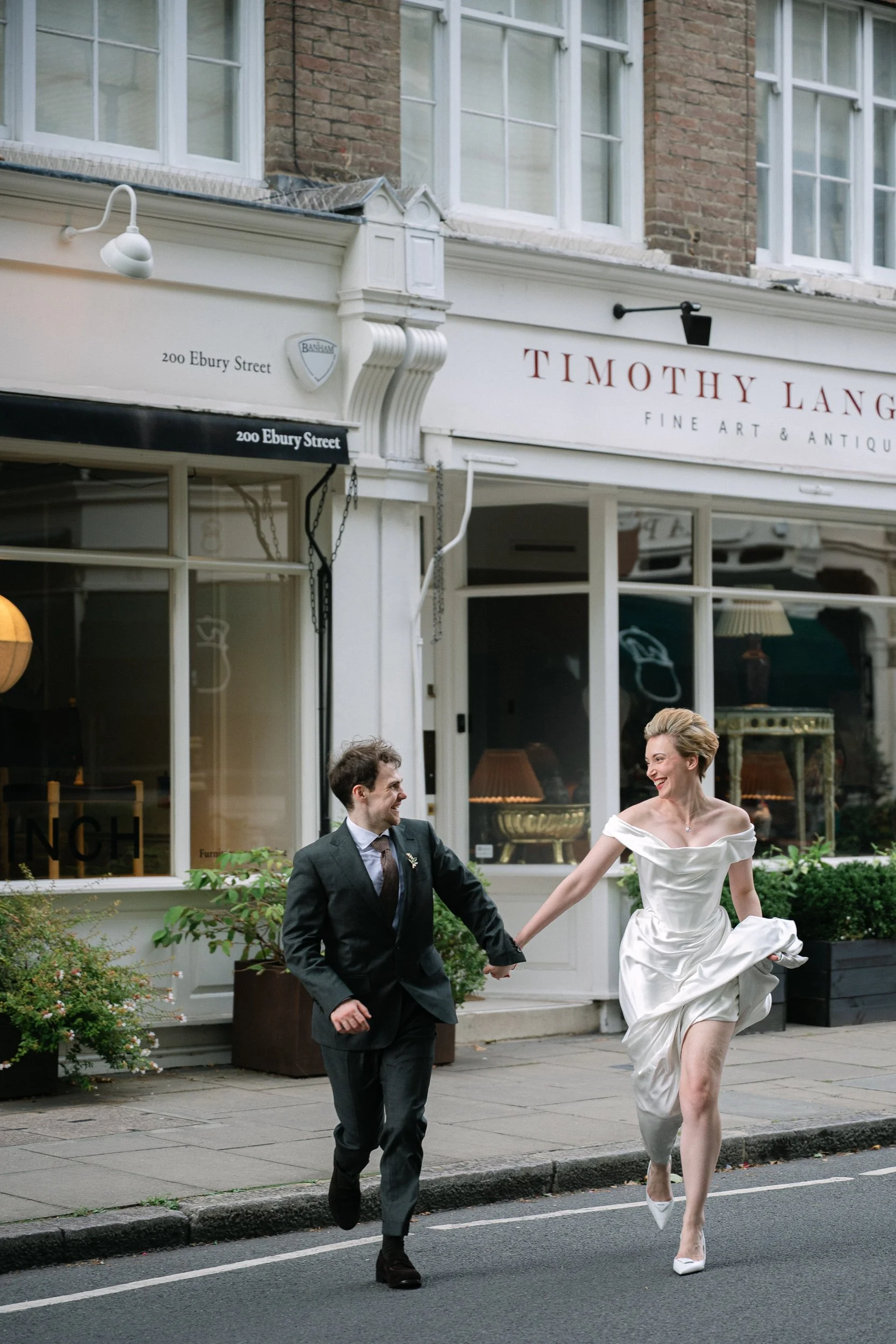 30-the-orange-belgravia-wedding-london-couple-portrait-street-studio-faria.jpg