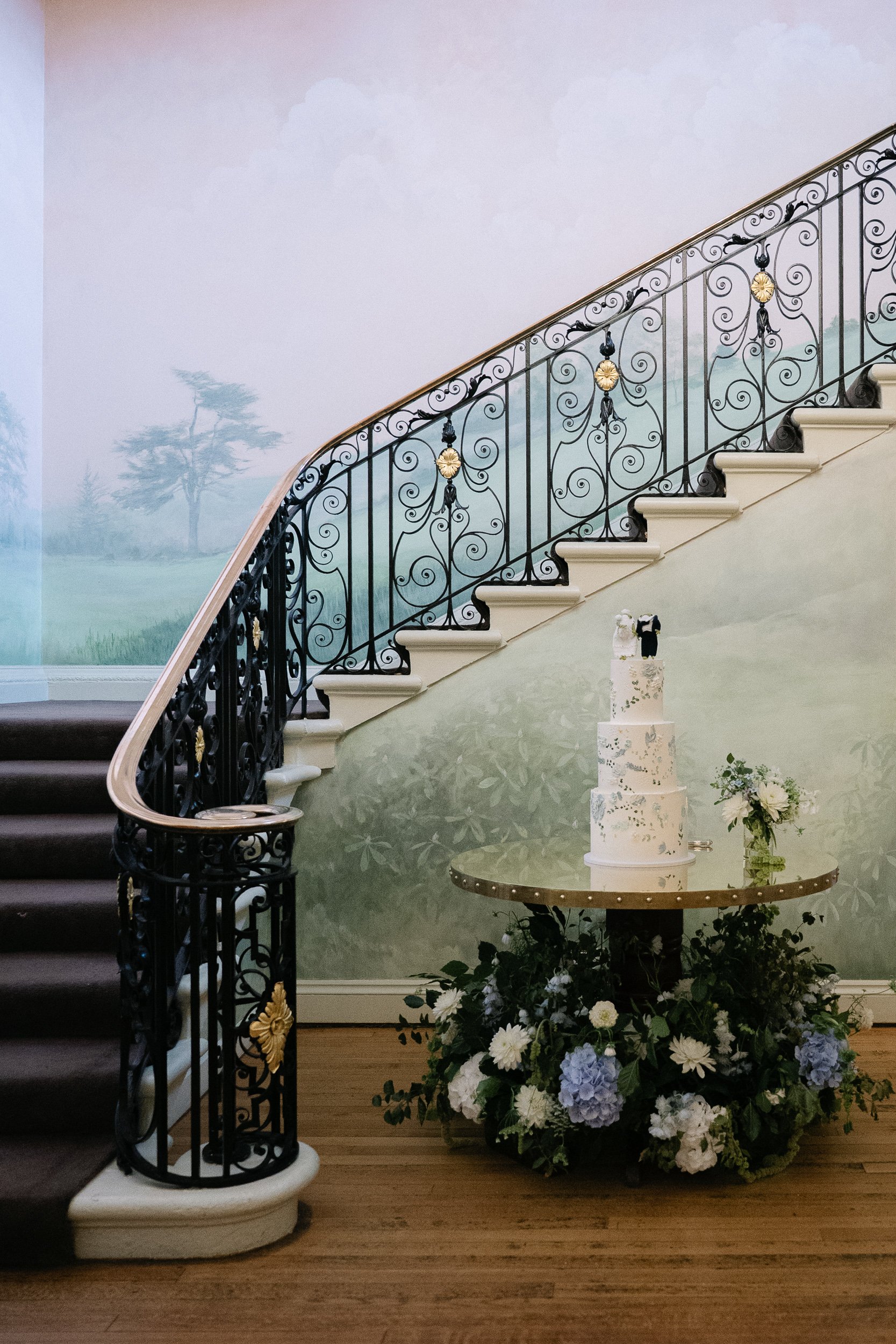 25-hedsor-house-wedding-buckinghamshire-cake-table-studio-faria.jpg