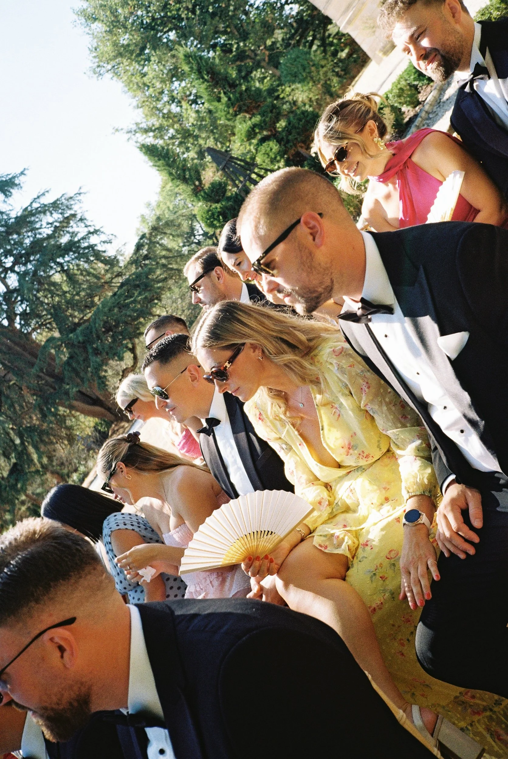 21-chateau-de-la-valouze-wedding-france-ceremony-guests-35mm-film-studio-faria.jpg