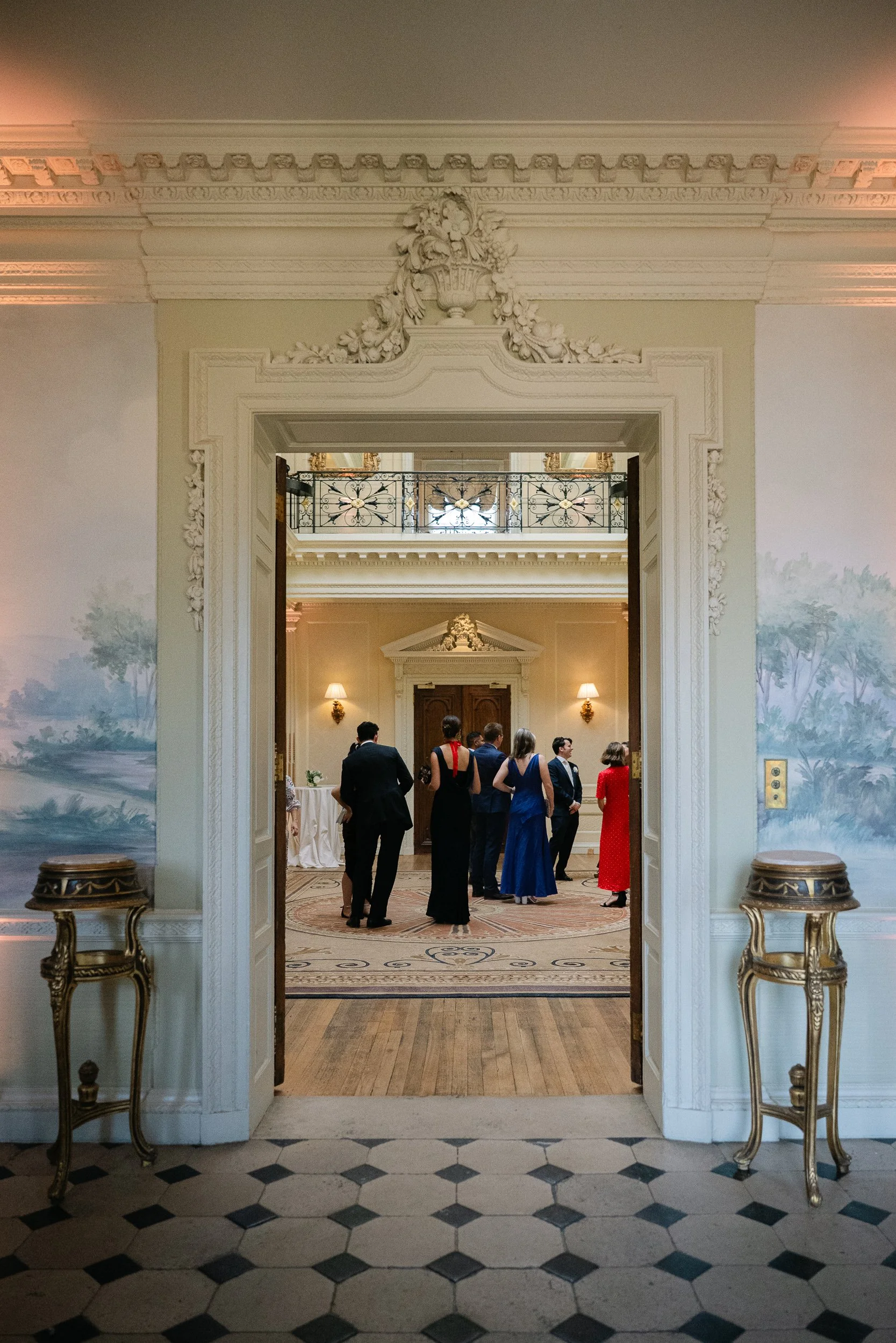 27-hedsor-house-wedding-buckinghamshire-ceremony-room-studio-faria.jpg