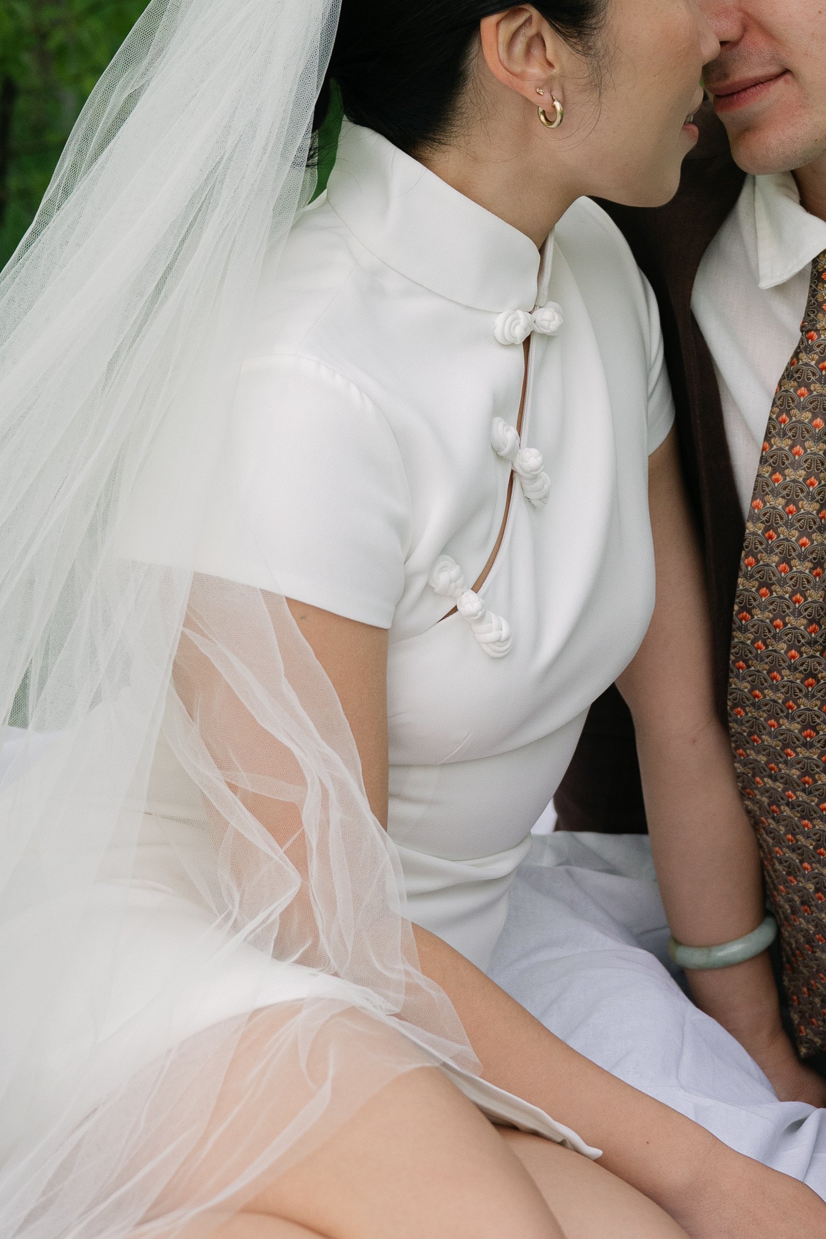 13-brockwell-park-london-bridal-editorial-couple-portrait-studio-faria.jpg