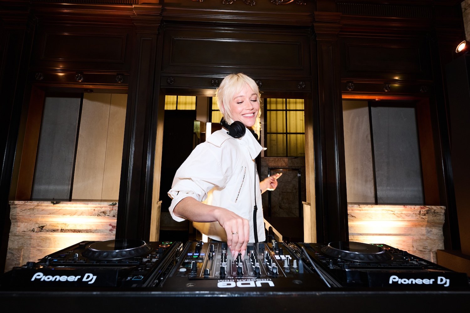 26-03-26-TheBurberryTrenchSydneyevent-atmosphere-Photo_0144.jpg