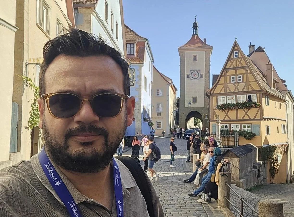 T&amp;A Talks: Özgür Öztürk’le      “Kırılan Bir Kemikten” Prag’a Uzanan Yolculuk