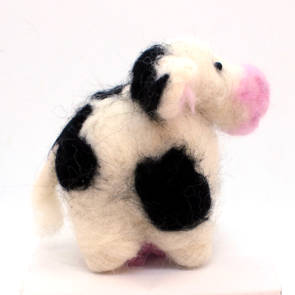 Carlota The Holstein Cow-04.png
