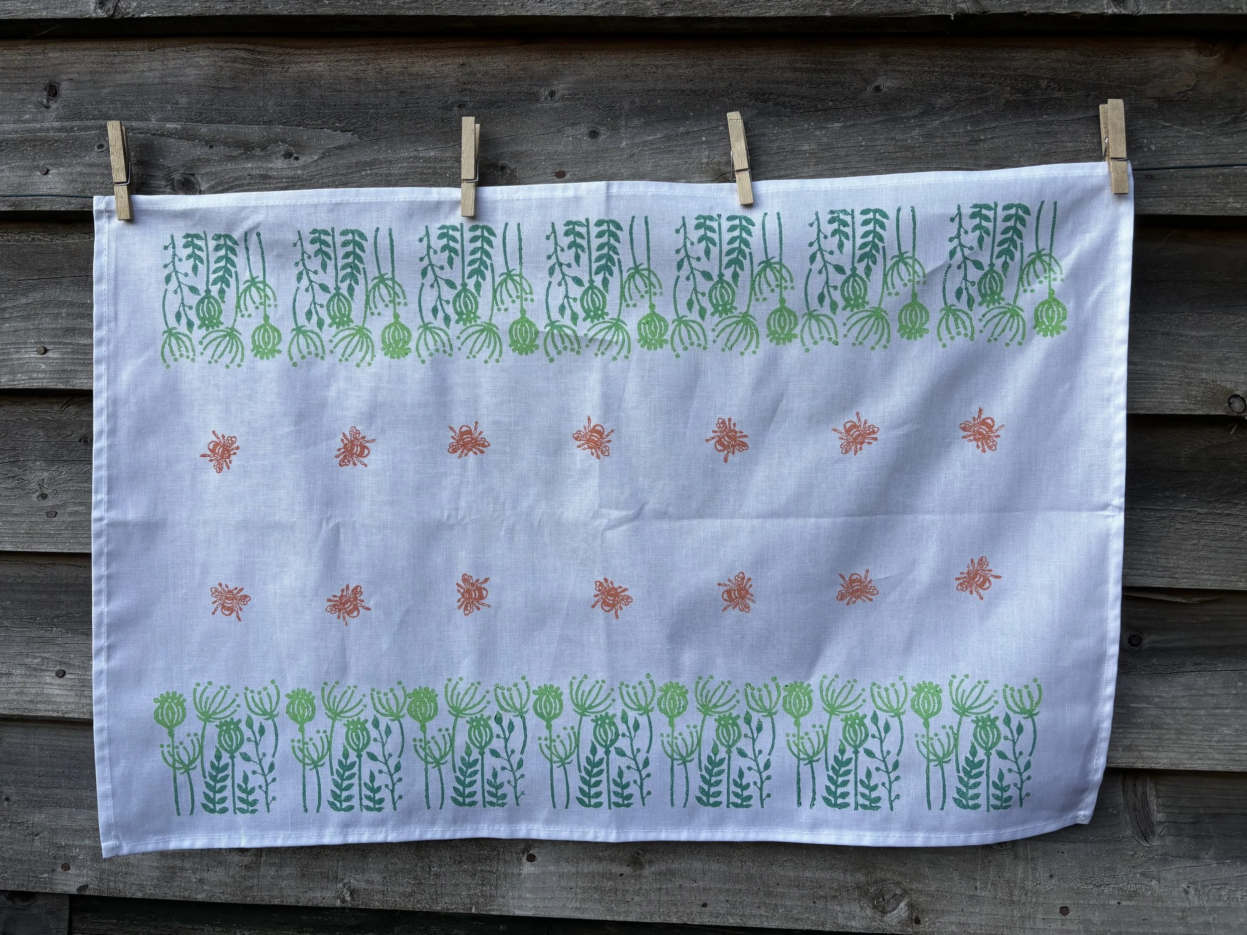 Woodblock Printed Tea Towel | British Artisan Kitchen Textiles | Bees