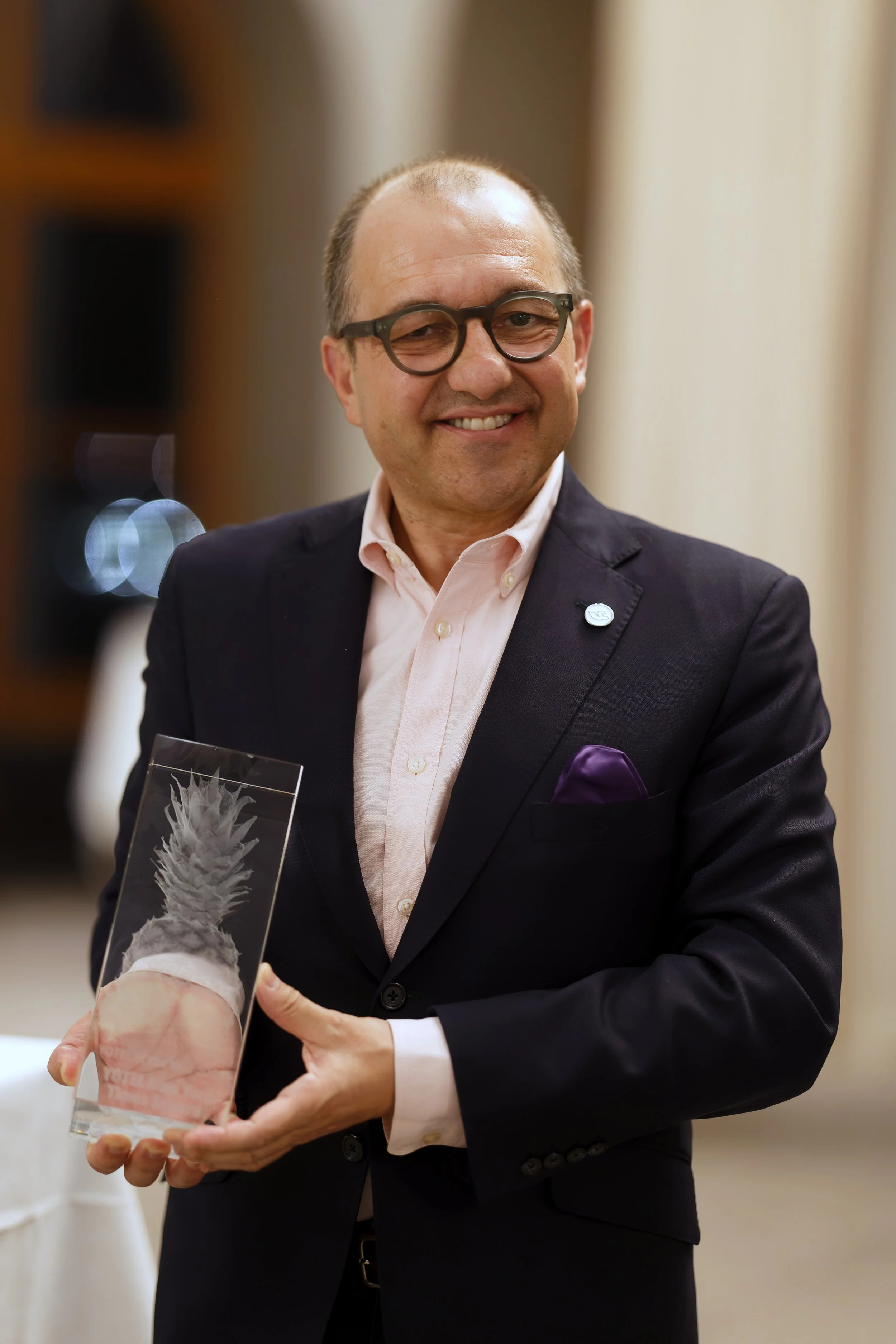 Photographe remise de prix Genève trophée événement corporate Alain Grivel