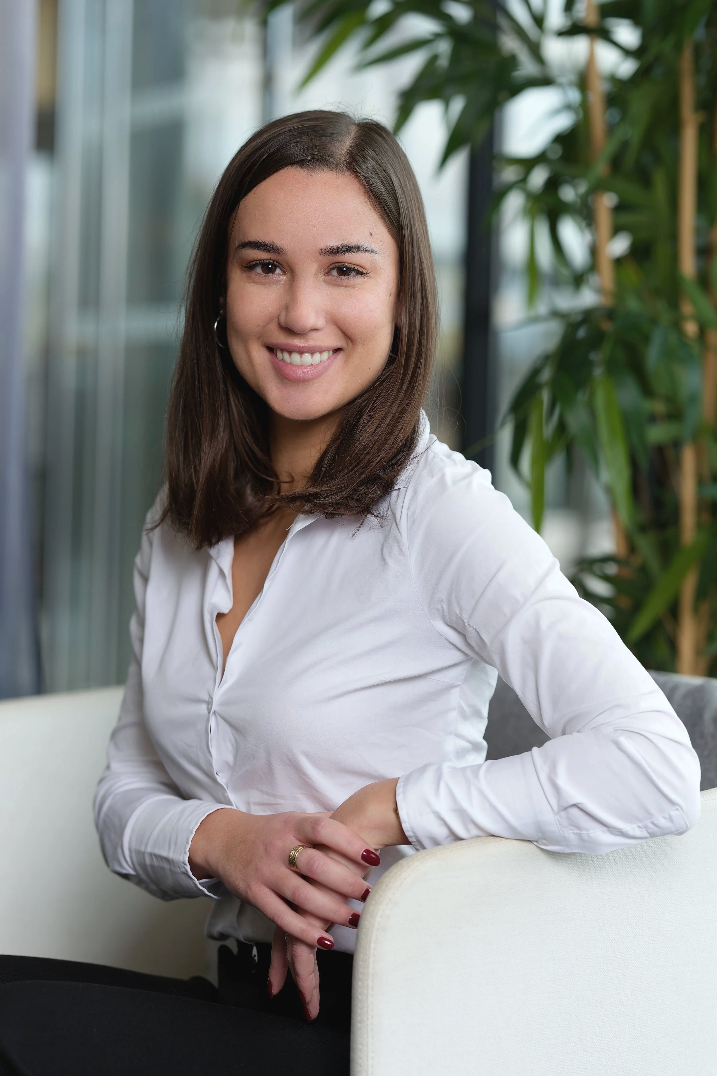 Portrait corporate femme entreprise Genève headshot Alain Grivel