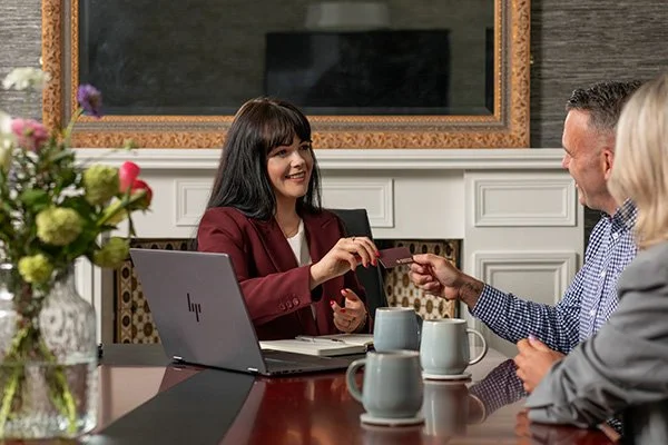 mortgage adviser talking through product transfer or rate switch options