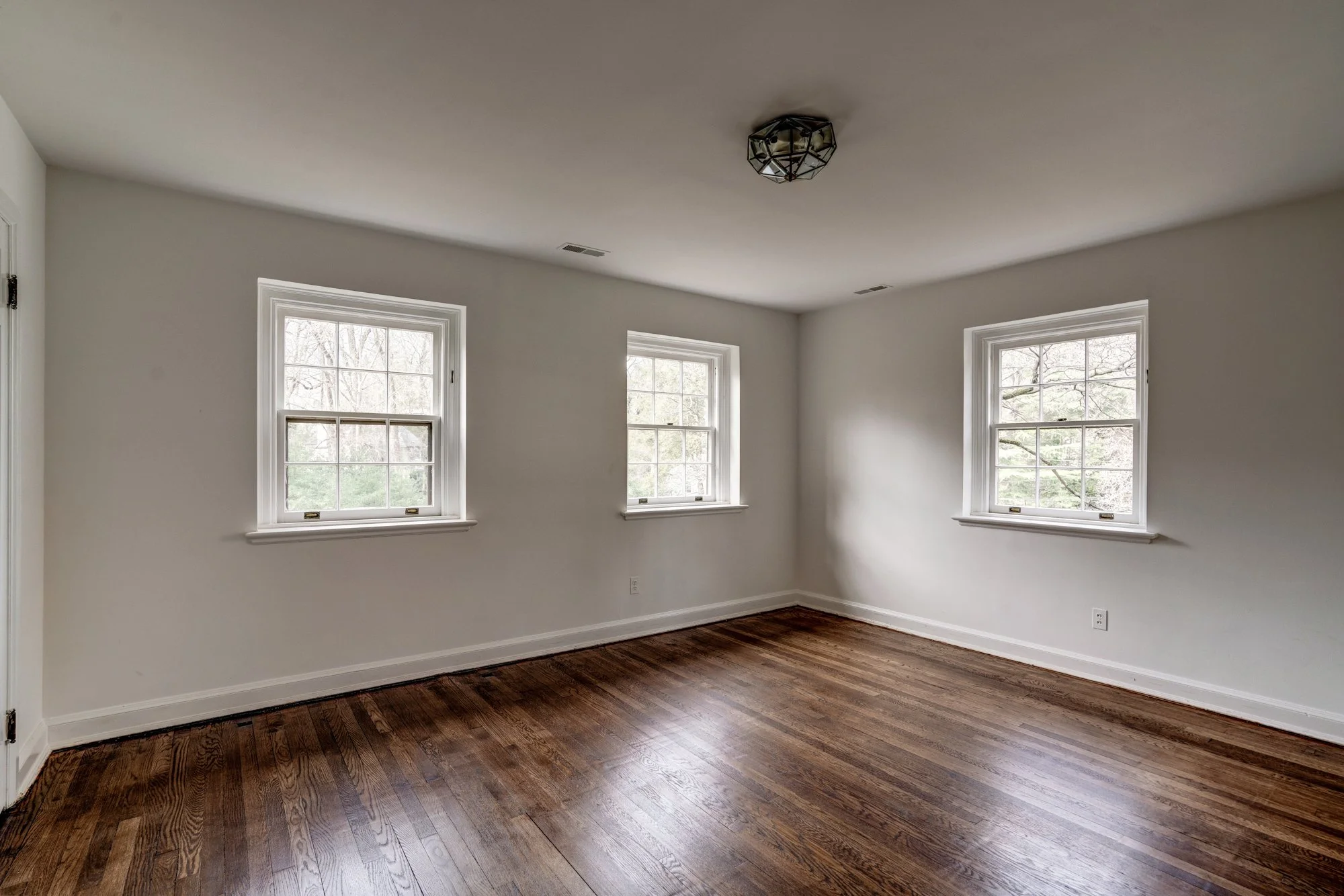 2919 43rd St NW-51.jpg