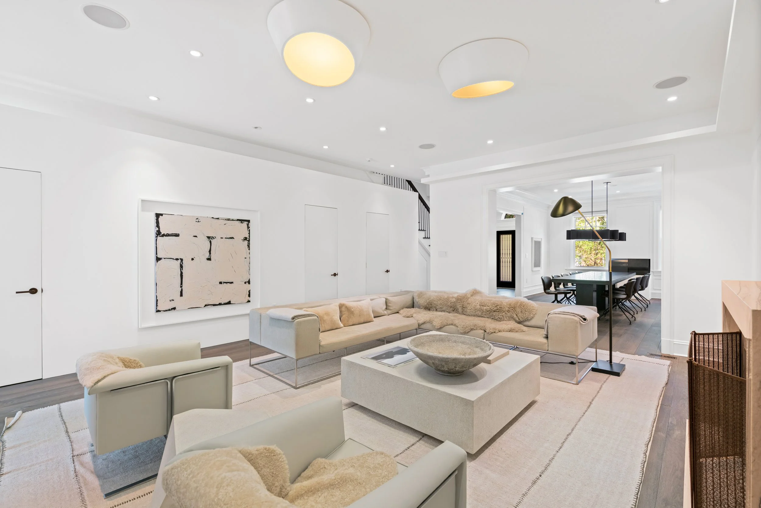 10 - Living Room.jpg