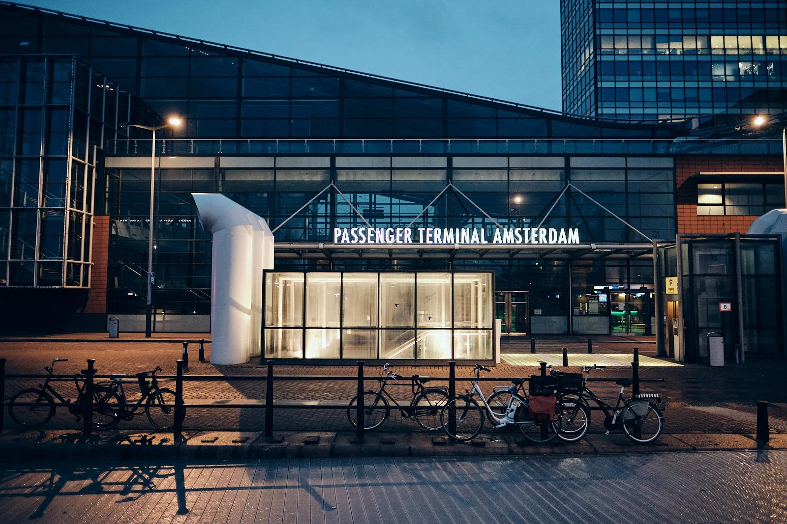 AMSTERDAM STREETPHOTOGRAPHY 101 139.jpg