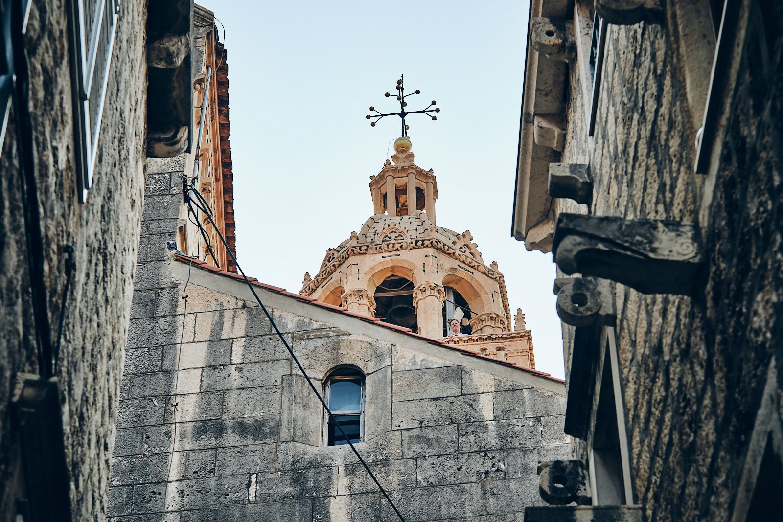 ARCHITECTURE