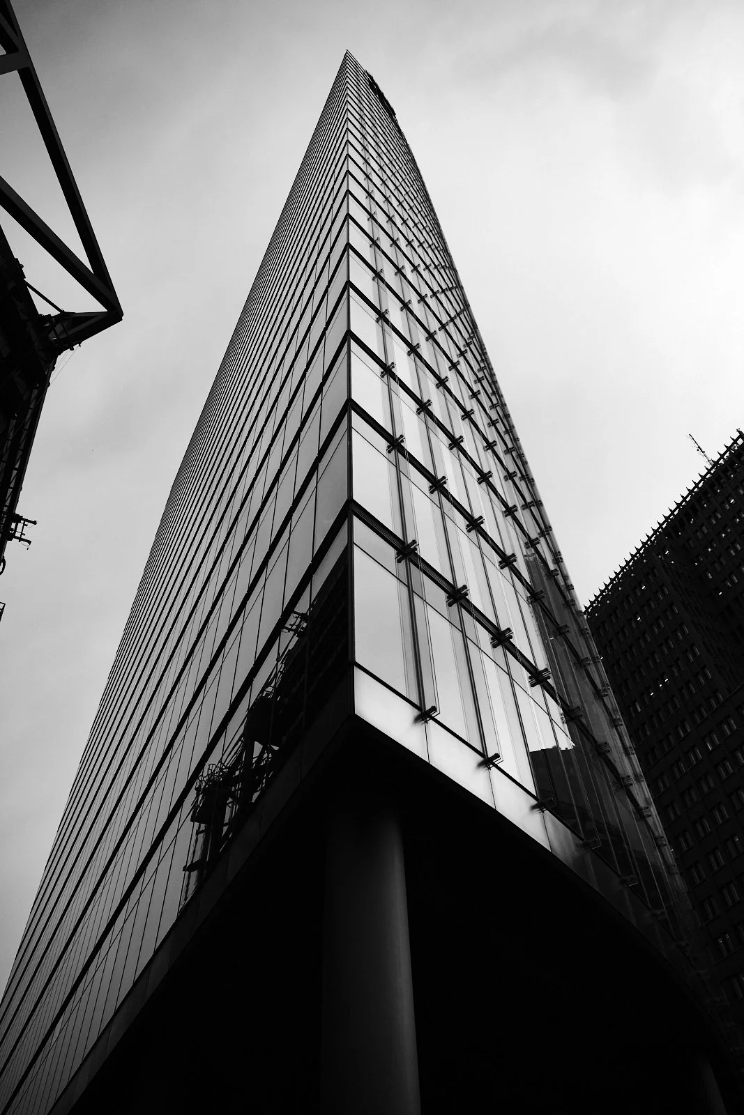 C_berlin__potsdamer-platz-sony-center-bahn-tower-kollhoff-tower__2025_BERLIN_DAY 02.111.jpg