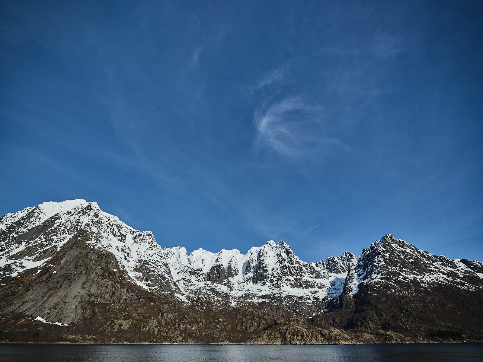 2026.04.08_SVOLVAER-TROLLFJORD-DAY 008 GFX.014.3W.16.jpg