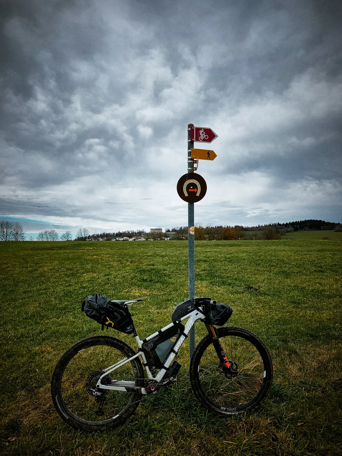 P_jura__b0168__2021_-RIDE ACROSS JURA.031.jpg