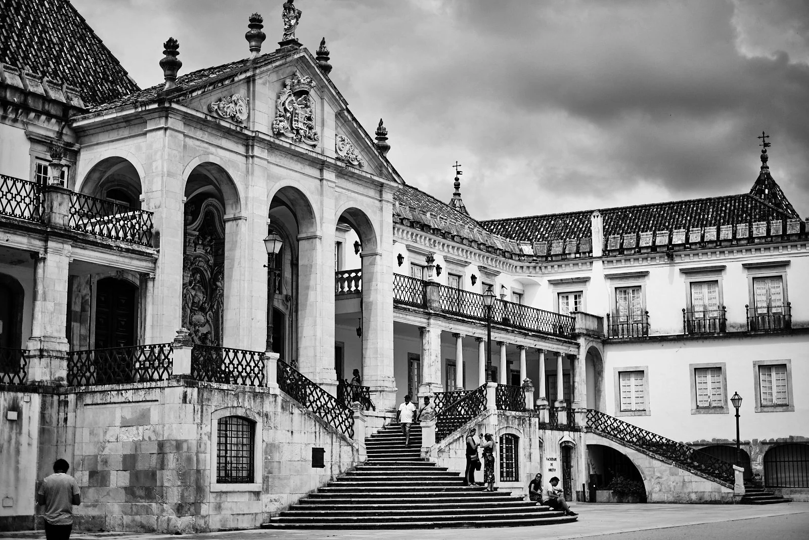 19__COIMBRA_STREETPHOTOGRAPHY 20.jpg