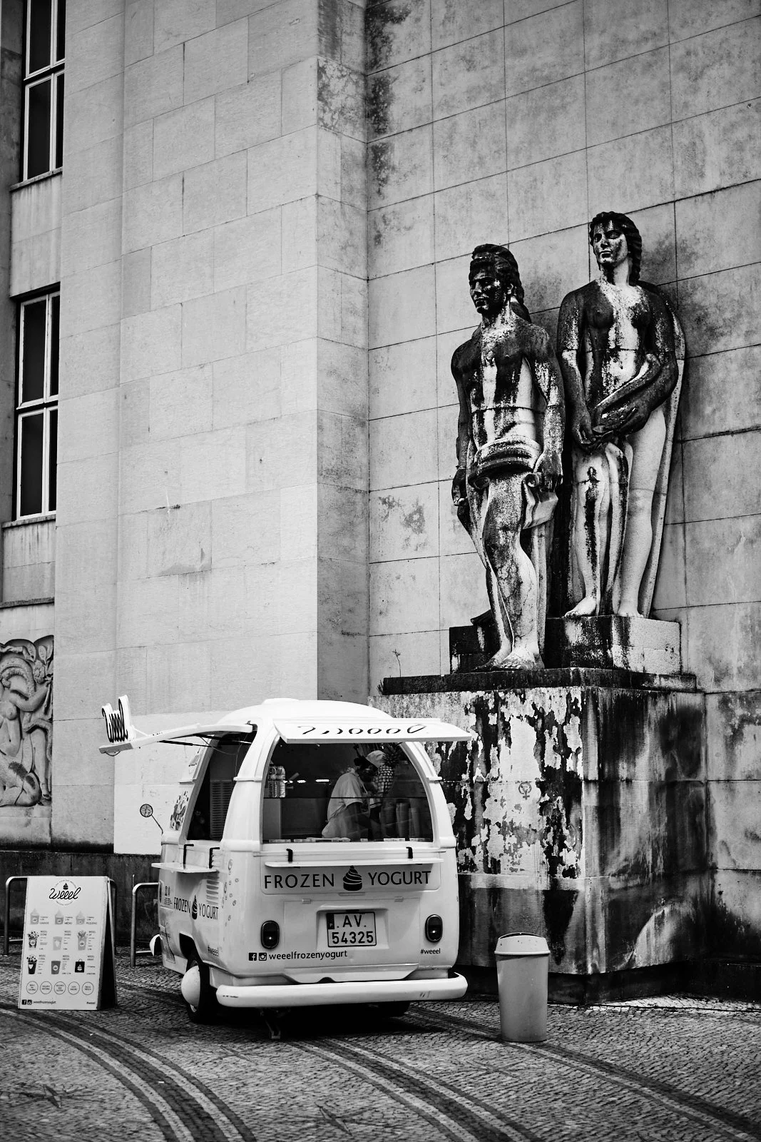 19__COIMBRA_STREETPHOTOGRAPHY 14.jpg