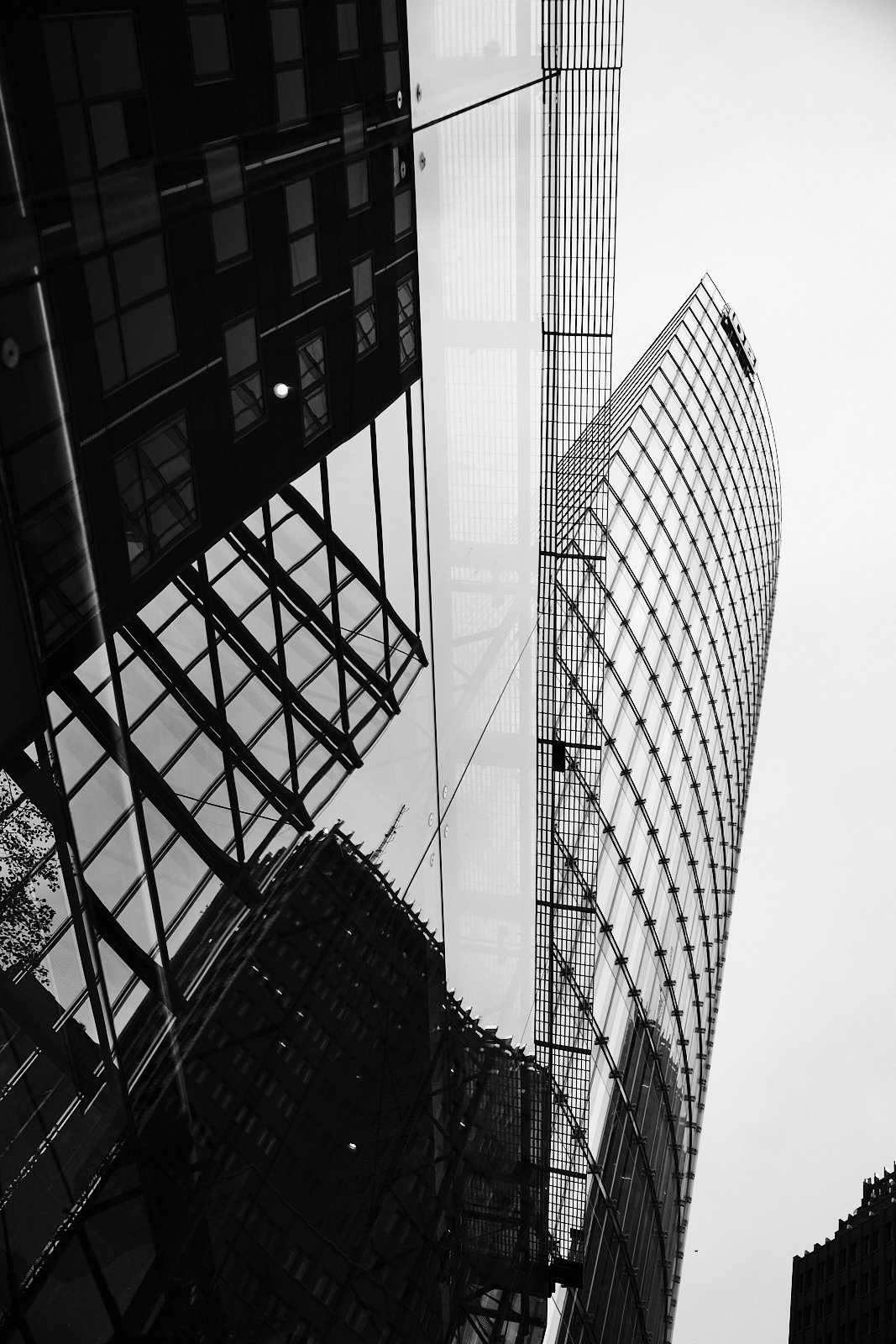 C_berlin__potsdamer-platz-sony-center-bahn-tower-kollhoff-tower__2025_BERLIN_DAY 02.110.jpg