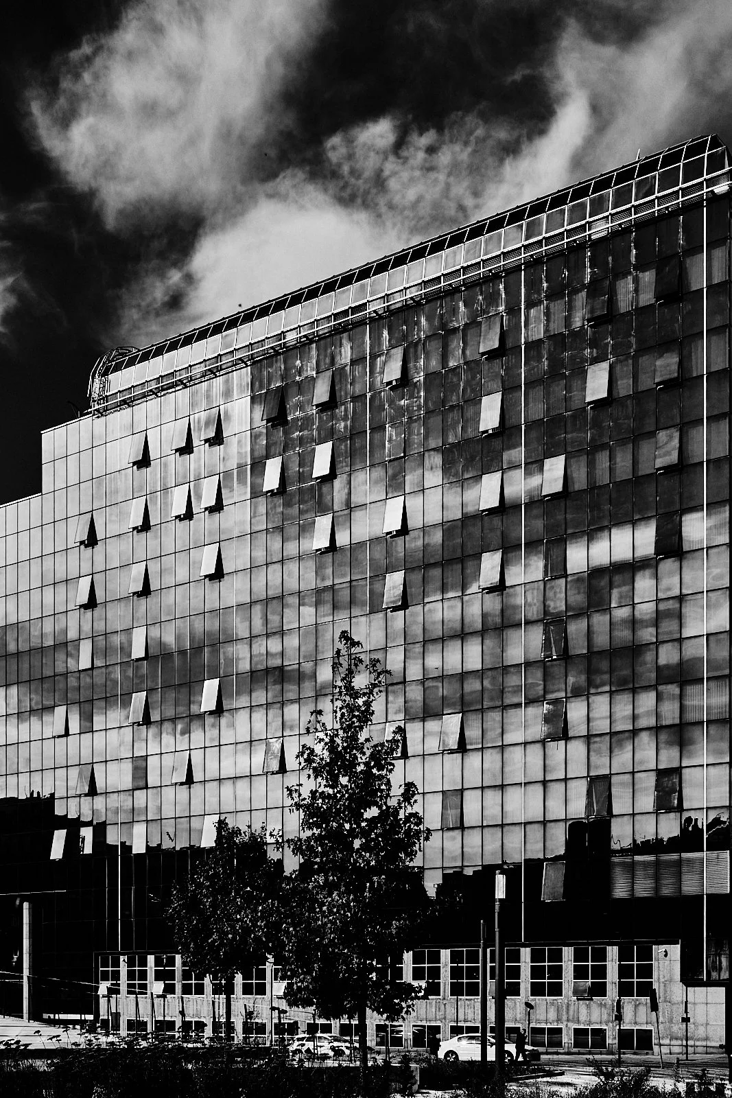 B_belgrade__novi-beograd__2024_21.09_BELGRADE_DAY 02_©cyrilperregaux.007.3W.50.jpg