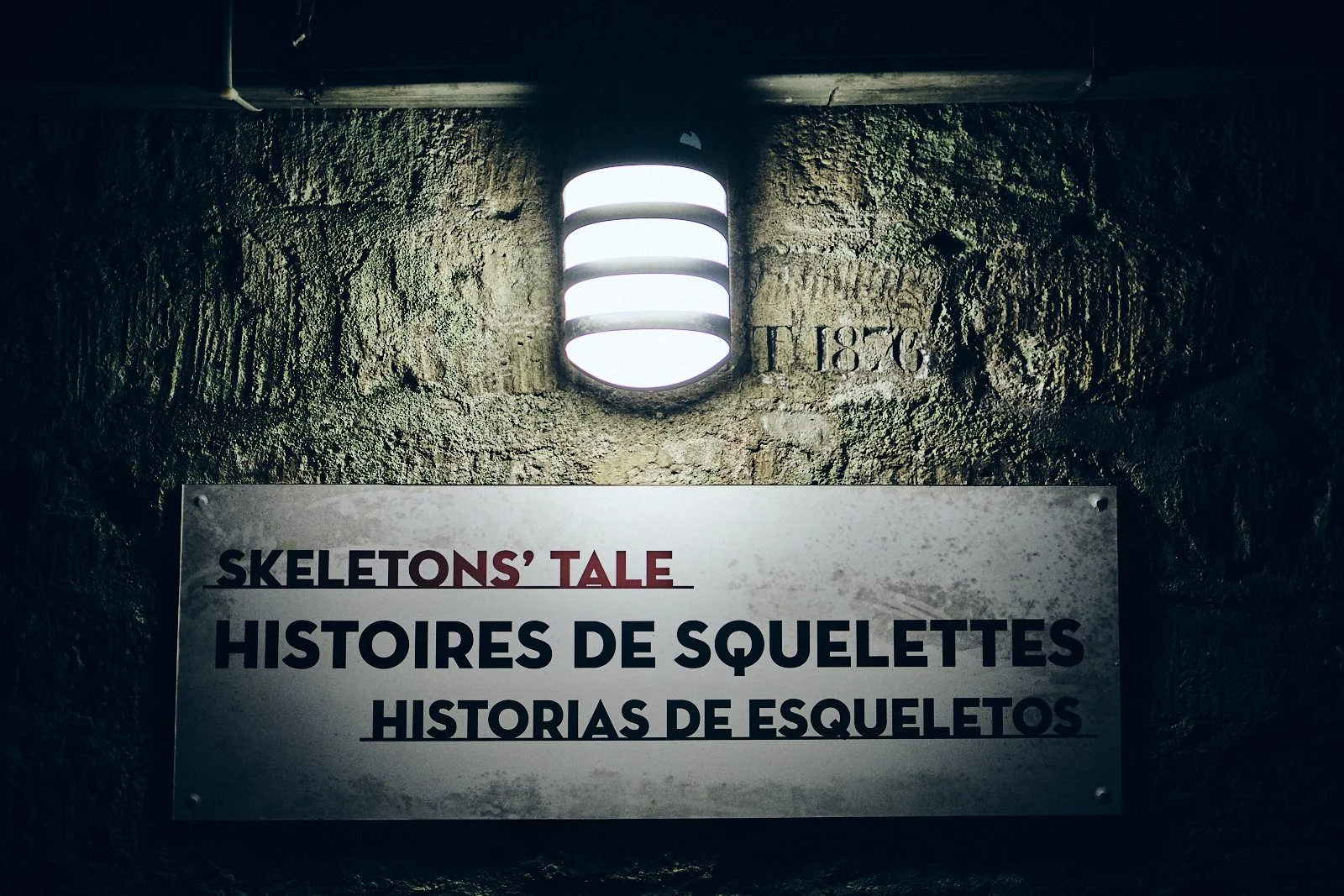 19_10_PARIS CATACOMBES 57 16.jpg