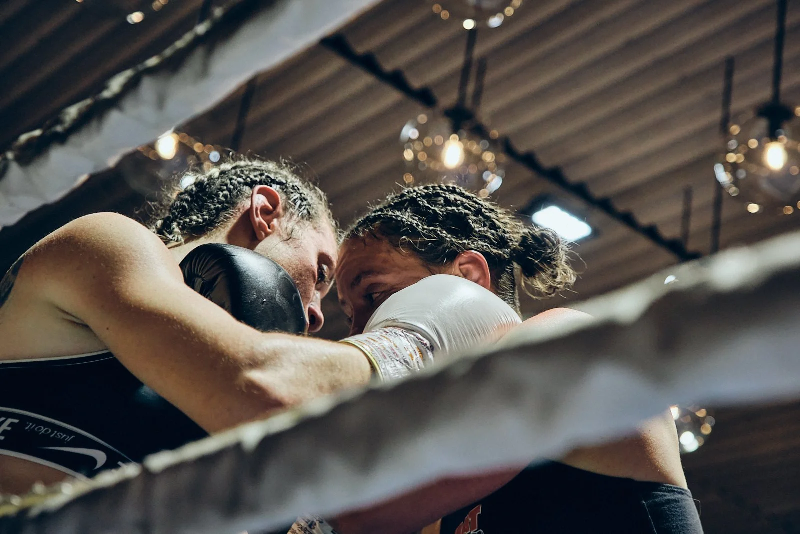 ANAÏS FIGHT