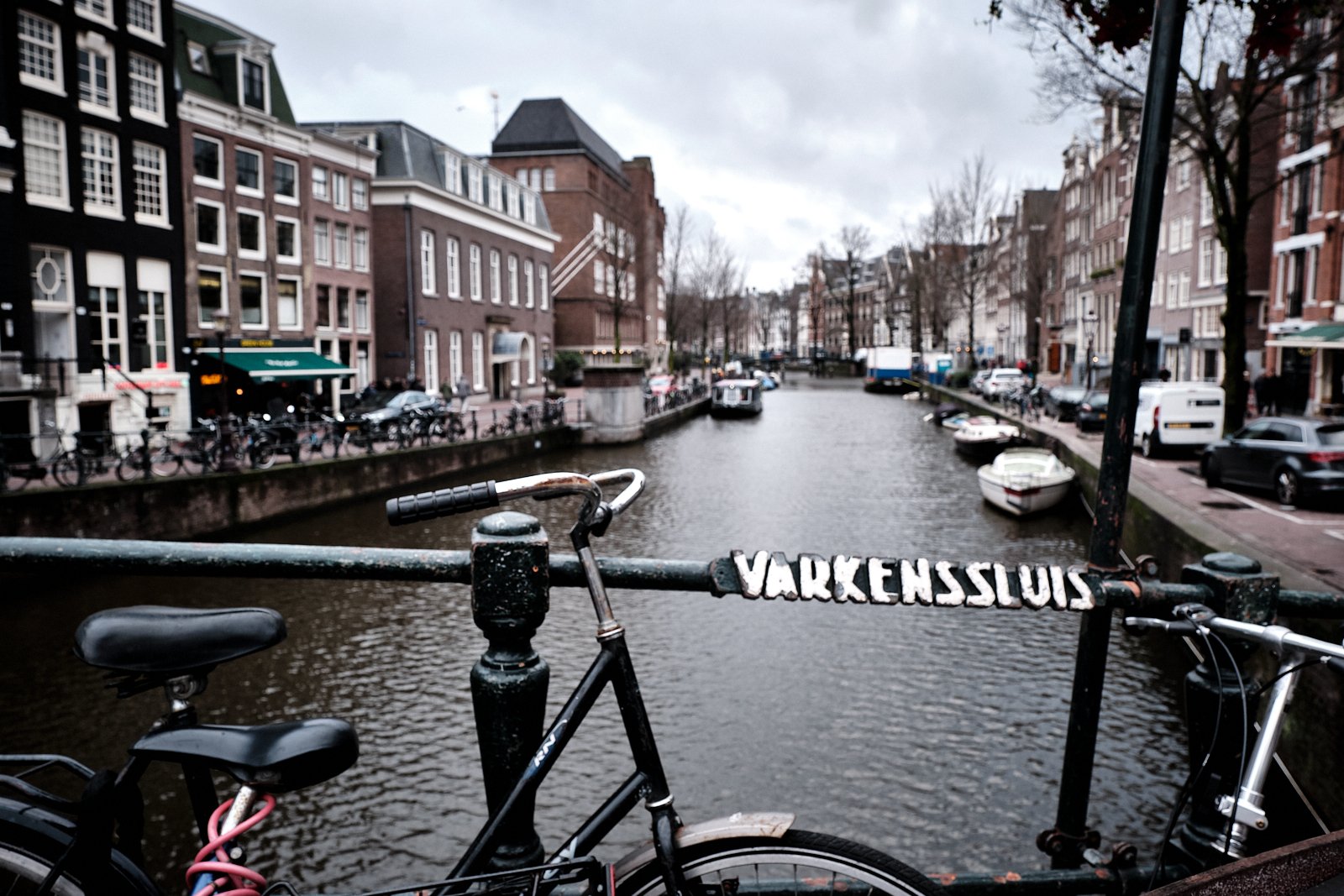 AMSTERDAM STREETPHOTOGRAPHY 101 52.jpg