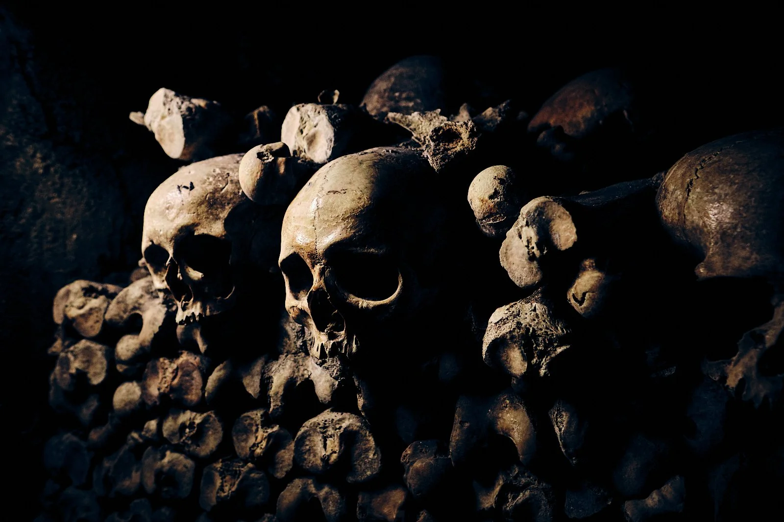 19_10_PARIS CATACOMBES 57 22.jpg