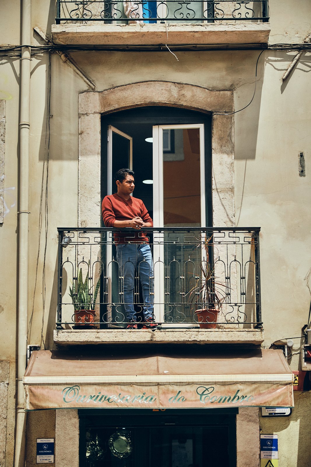 19__LISBONNE_STREETPHOTOGRAPHY 2.jpg