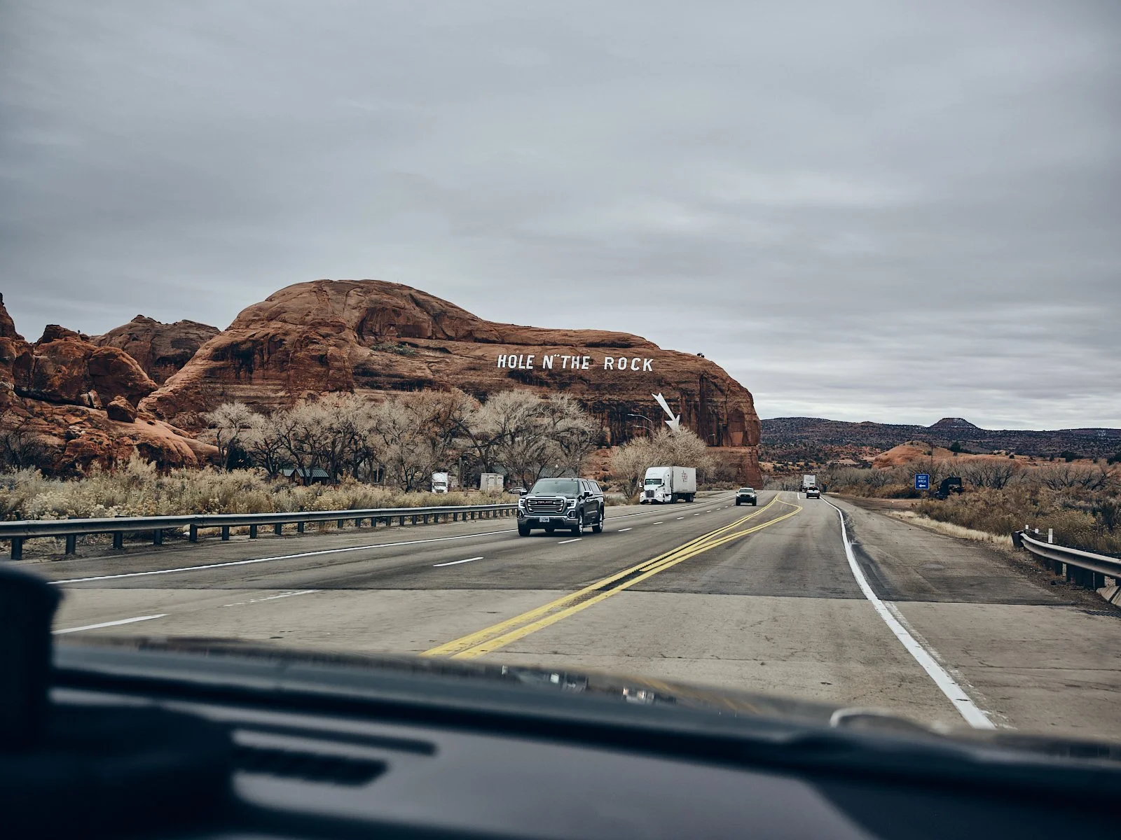 2024.RoadTrip_MonumentValley_©CyrilPerregaux.009.jpg