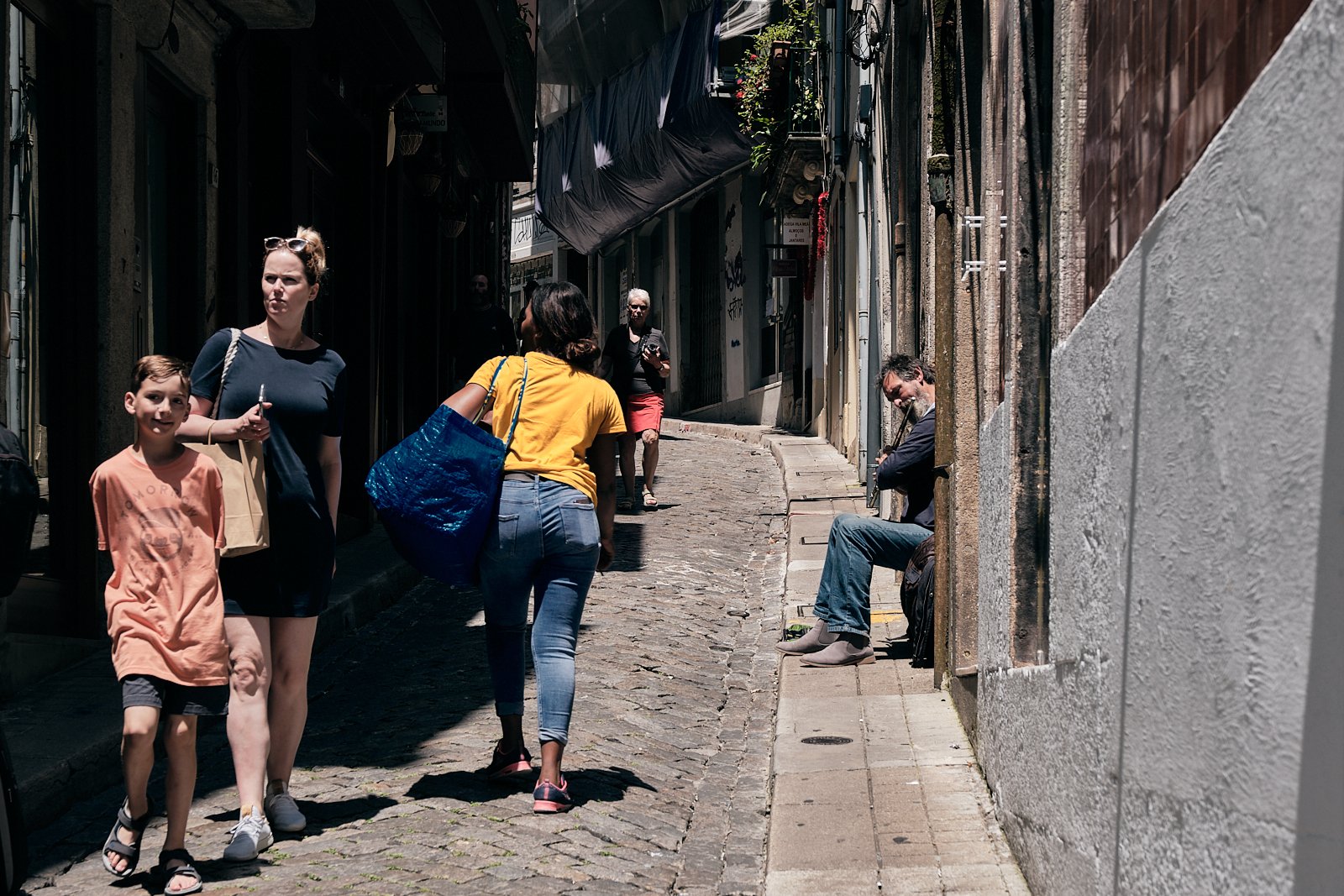 19__PORTO_STREETPHOTOGRAPHY 19.jpg