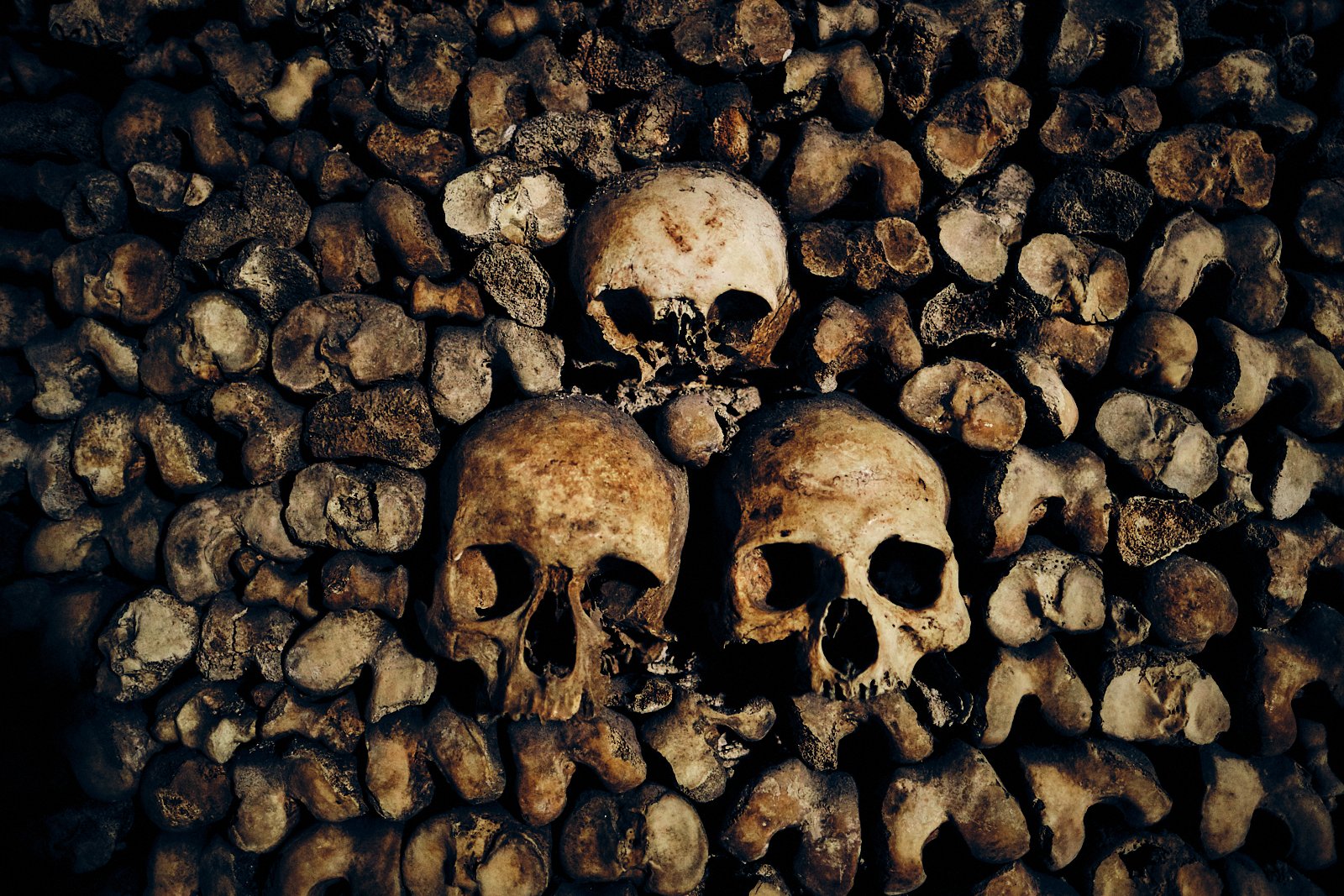 19_10_PARIS CATACOMBES 57 38.jpg