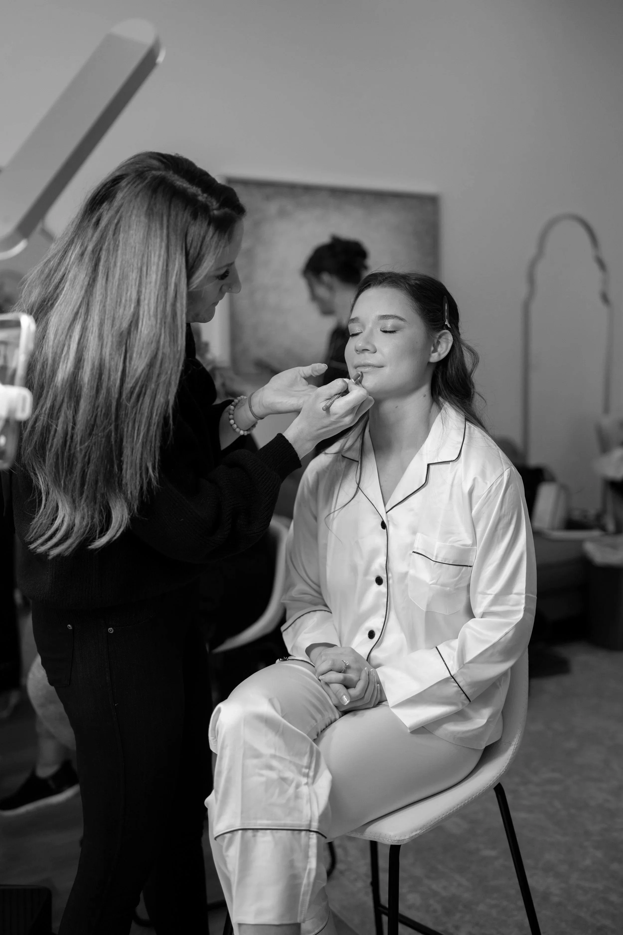 Amy’s Makeup Artistry, Amy Norman, Knoxville Tennessee, East Tennessee, Bridal Makeup, Bridesmaid Makeup, Soft Glam artist, Glowy Bridal Makeup, Tennessee Makeup Artists