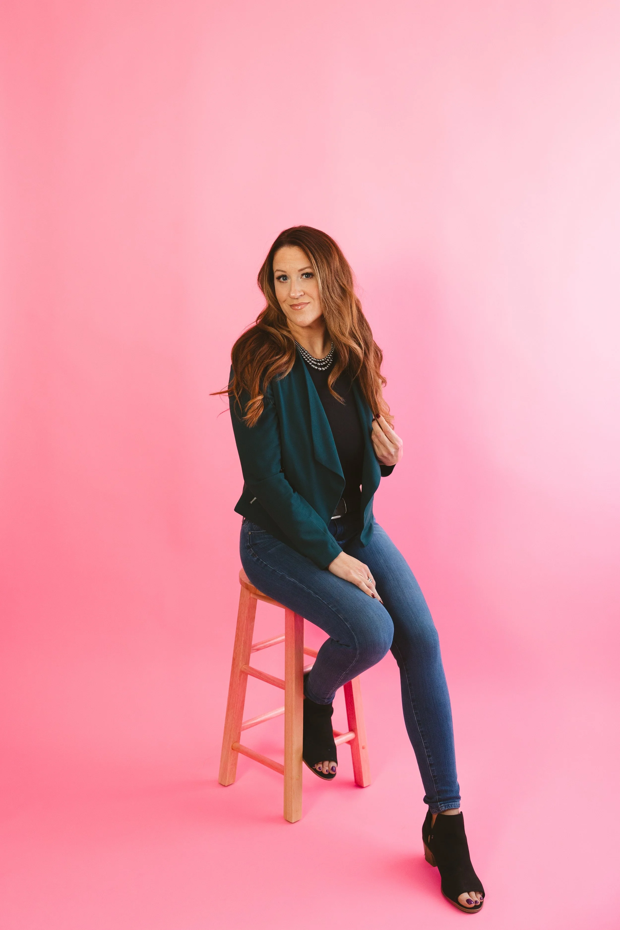 Amy’s Makeup Artistry, Amy Norman, Knoxville Tennessee, East Tennessee, Bridal Makeup, Bridesmaid Makeup, Soft Glam artist, Glowy Bridal Makeup, Tennessee Makeup Artists