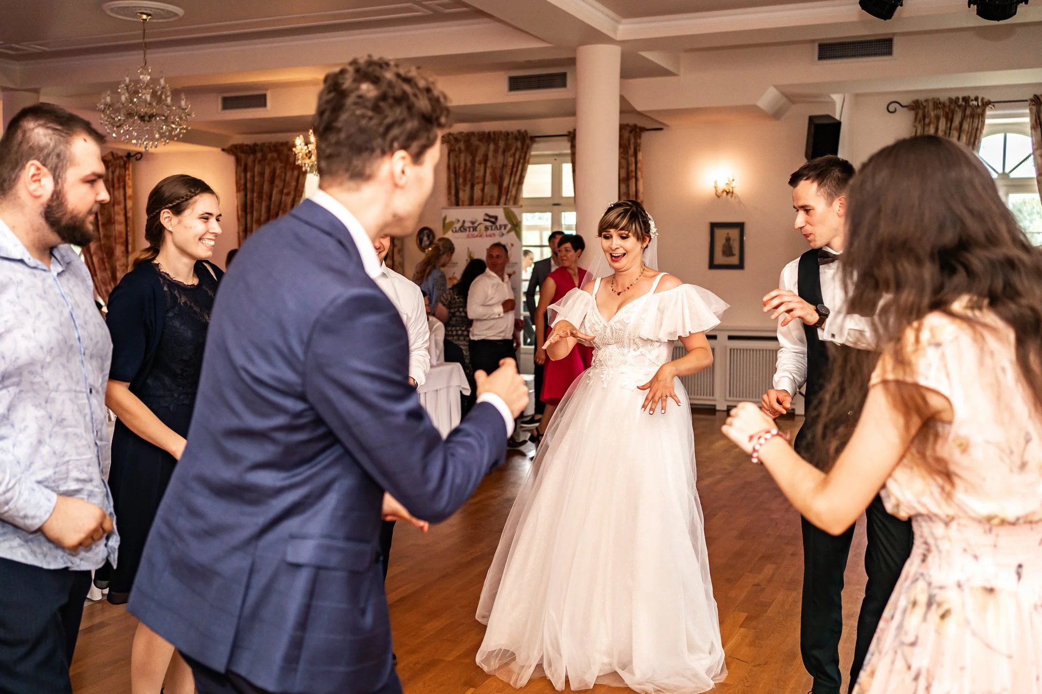 2023.08.12 - Ania & Adrian - ŚLUB I WESELE (FB)-373.jpg
