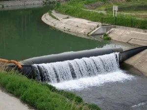 Đập bằng cao su (Rubber dam)