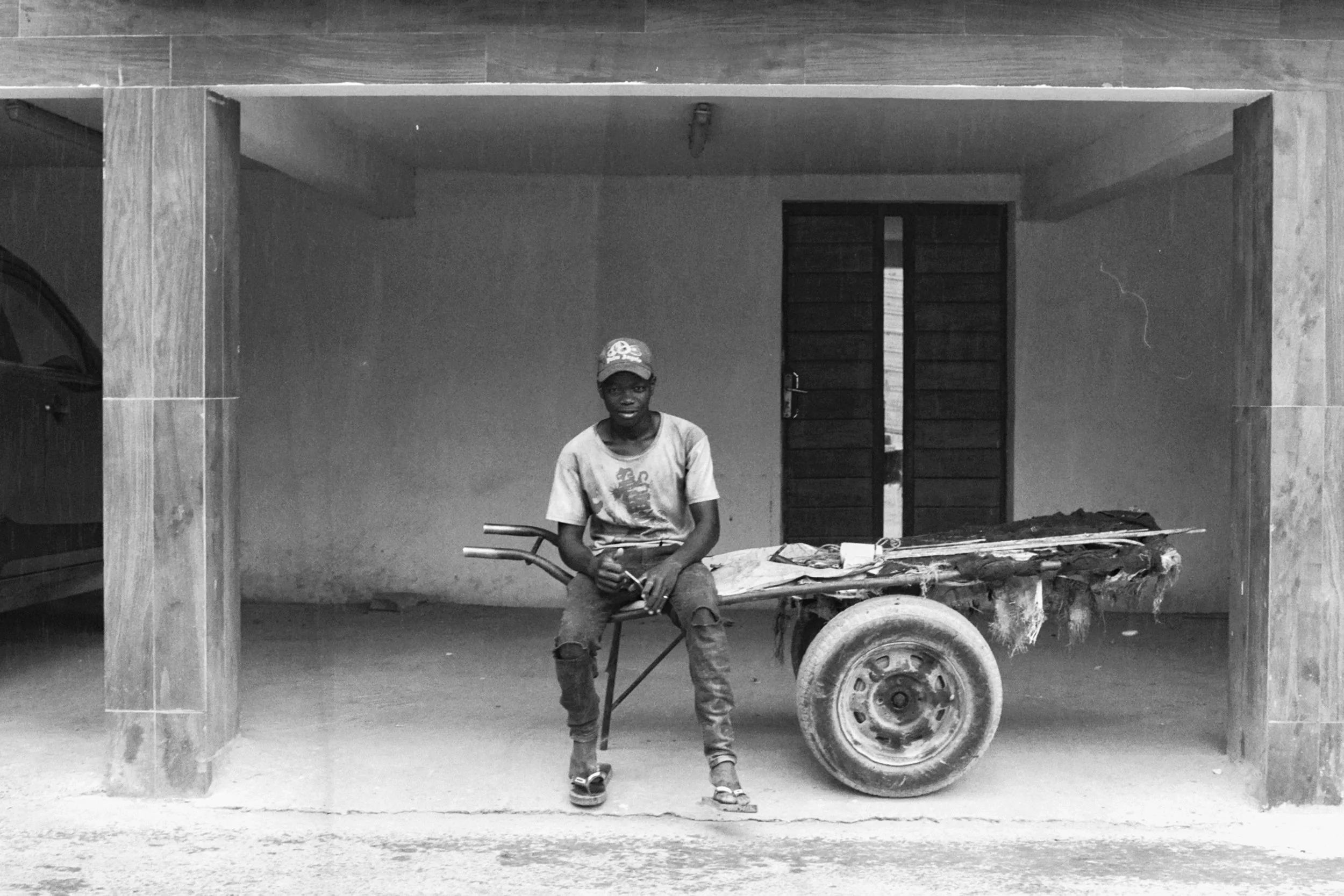 Dakar, SN I Ilford Delta 400 I Nikon F3