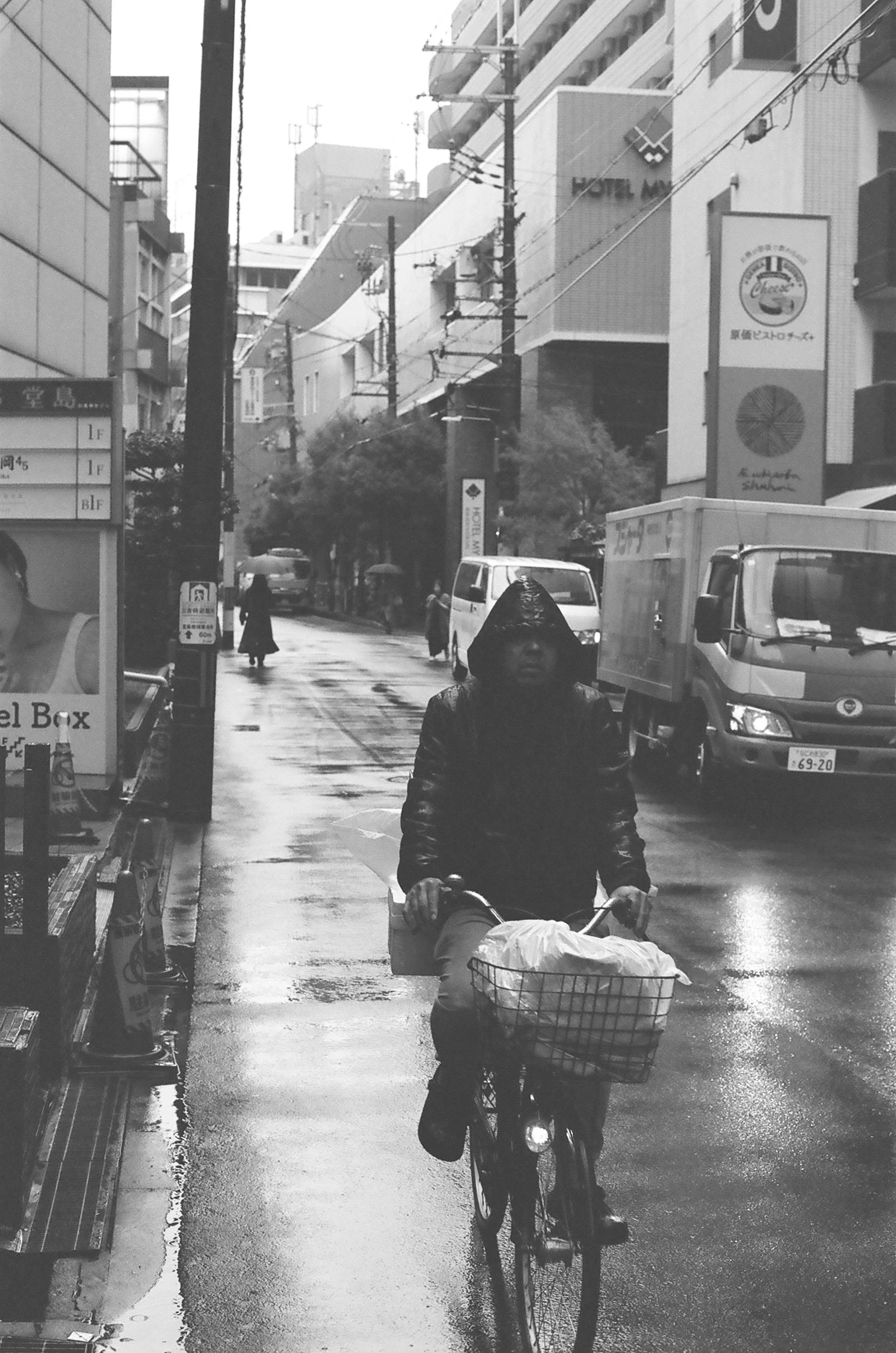 Osaka, JP I Cinestill BwXX I Nikon F100