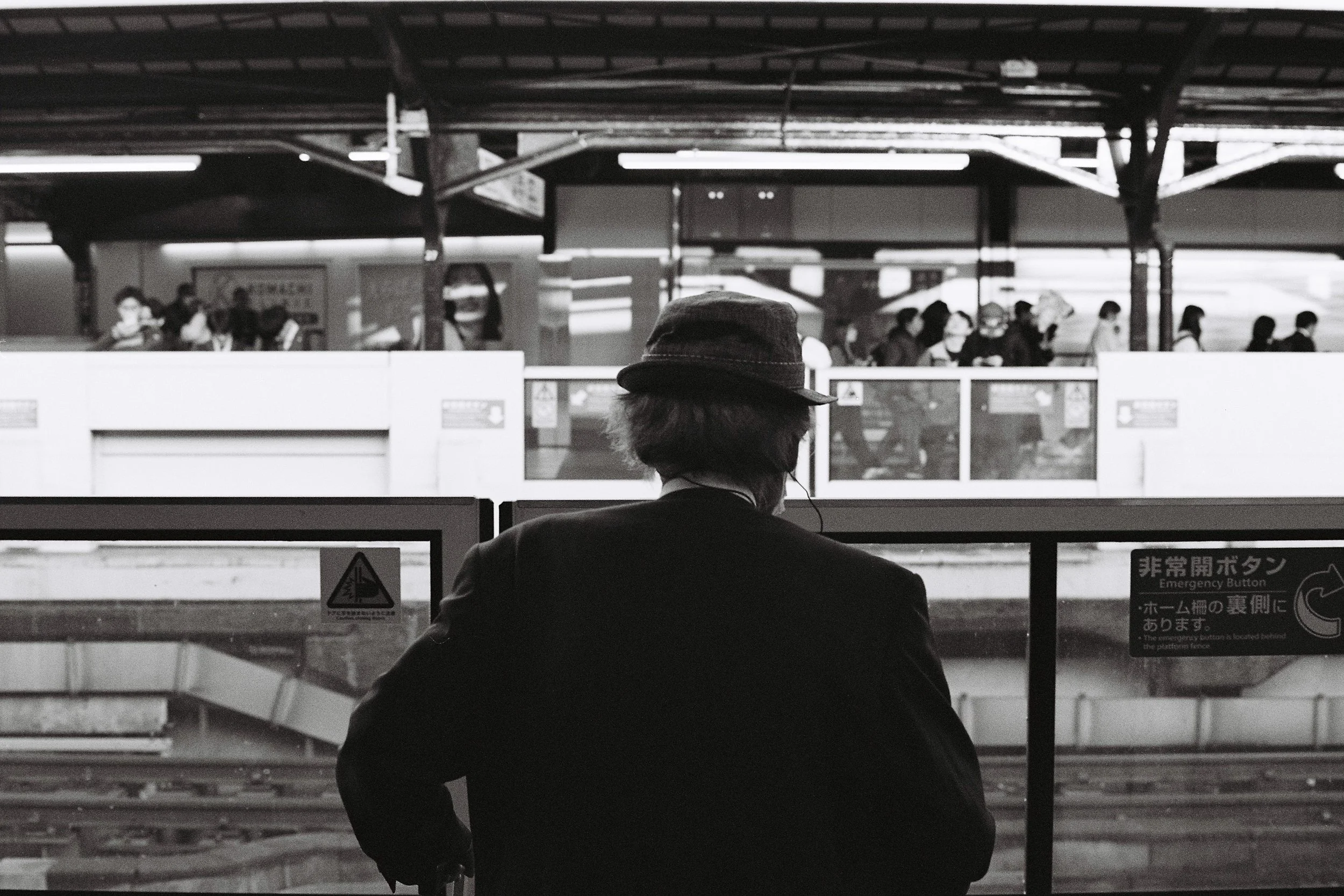 Osaka, JP I Ilford XP2 I Nikon F100