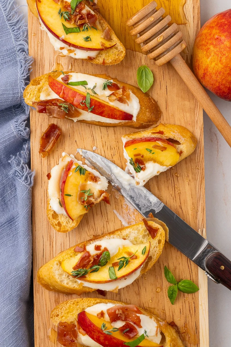 Peach Crostini (8 of 14).jpg
