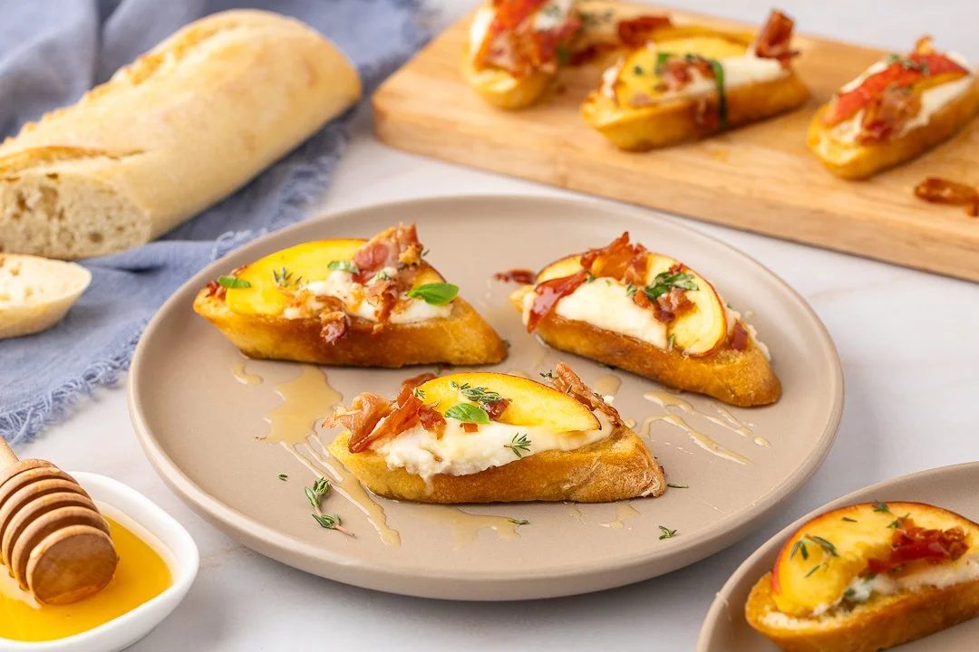 Peach Crostini (12 of 14).jpg