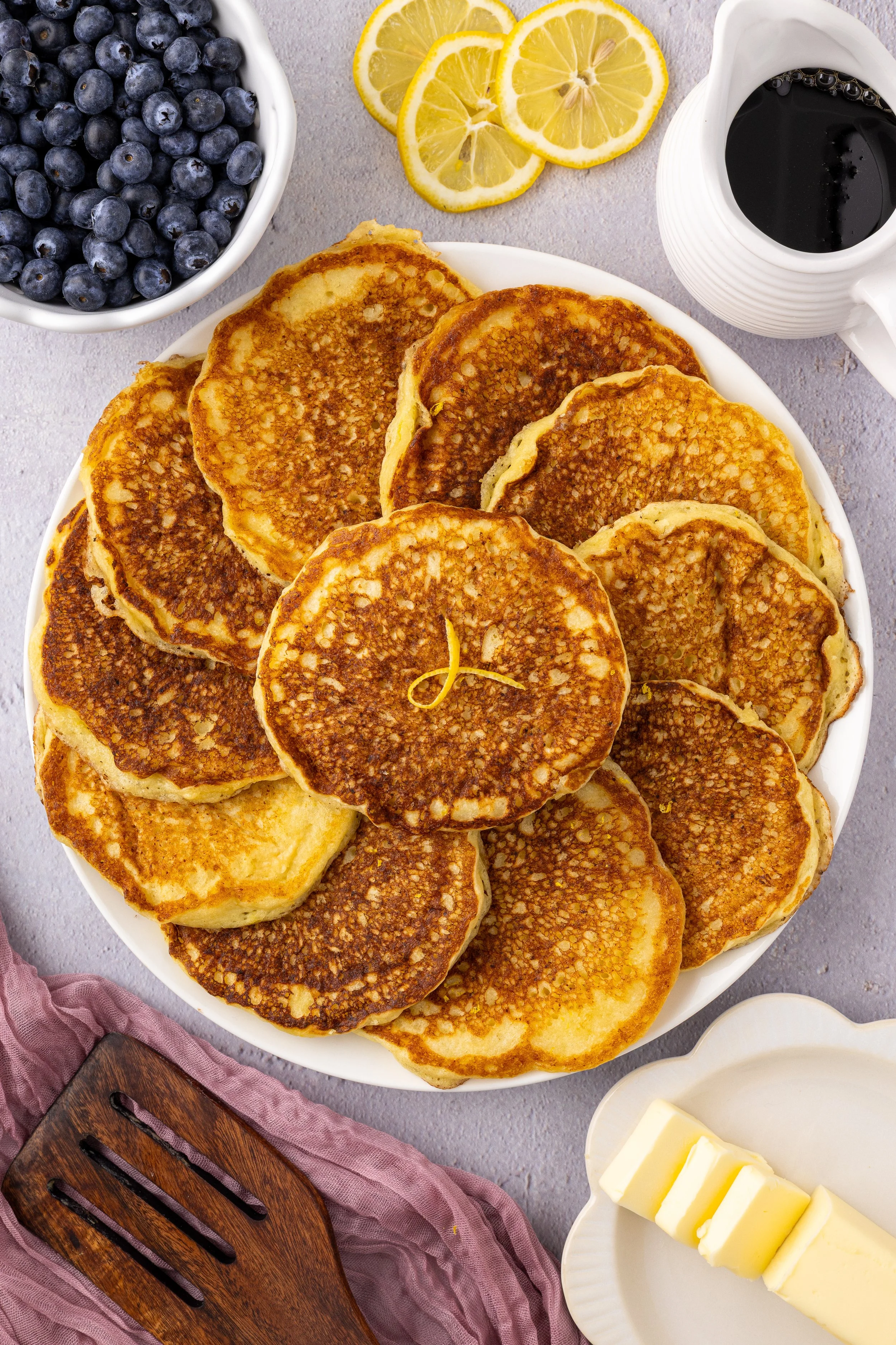 Lemon Ricotta Pancakes (2 of 3).jpg