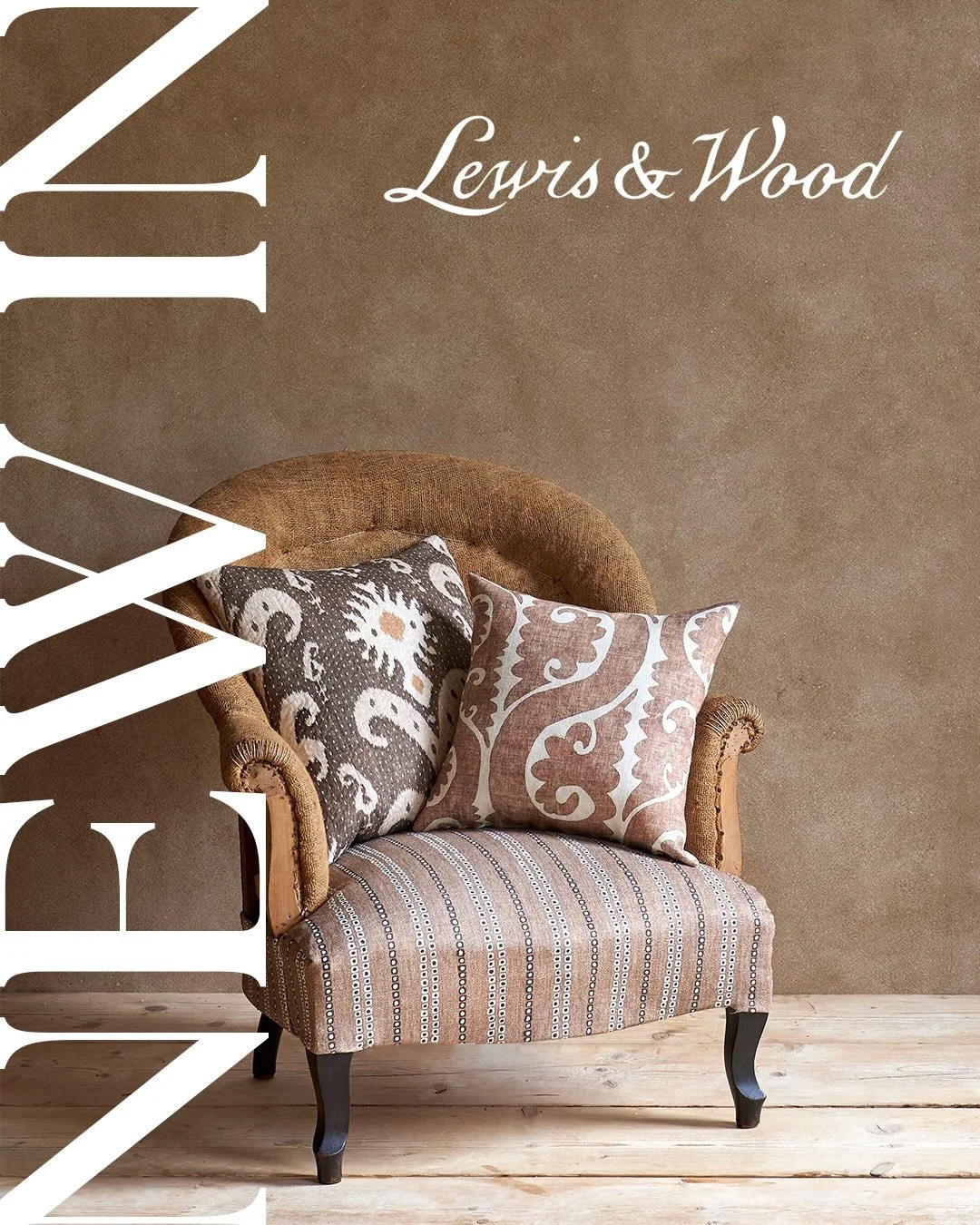 PT.
@lewisandwood tem-se desenvolvido ao longo dos anos como uma colabora&ccedil;&atilde;o criativa entre duas pessoas que adoram o que fazem &mdash; Stephen Lewis e a Diretora Criativa Magdalen Jebb. Os designs da Lewis &amp; Wood t&ecirc;m sido des