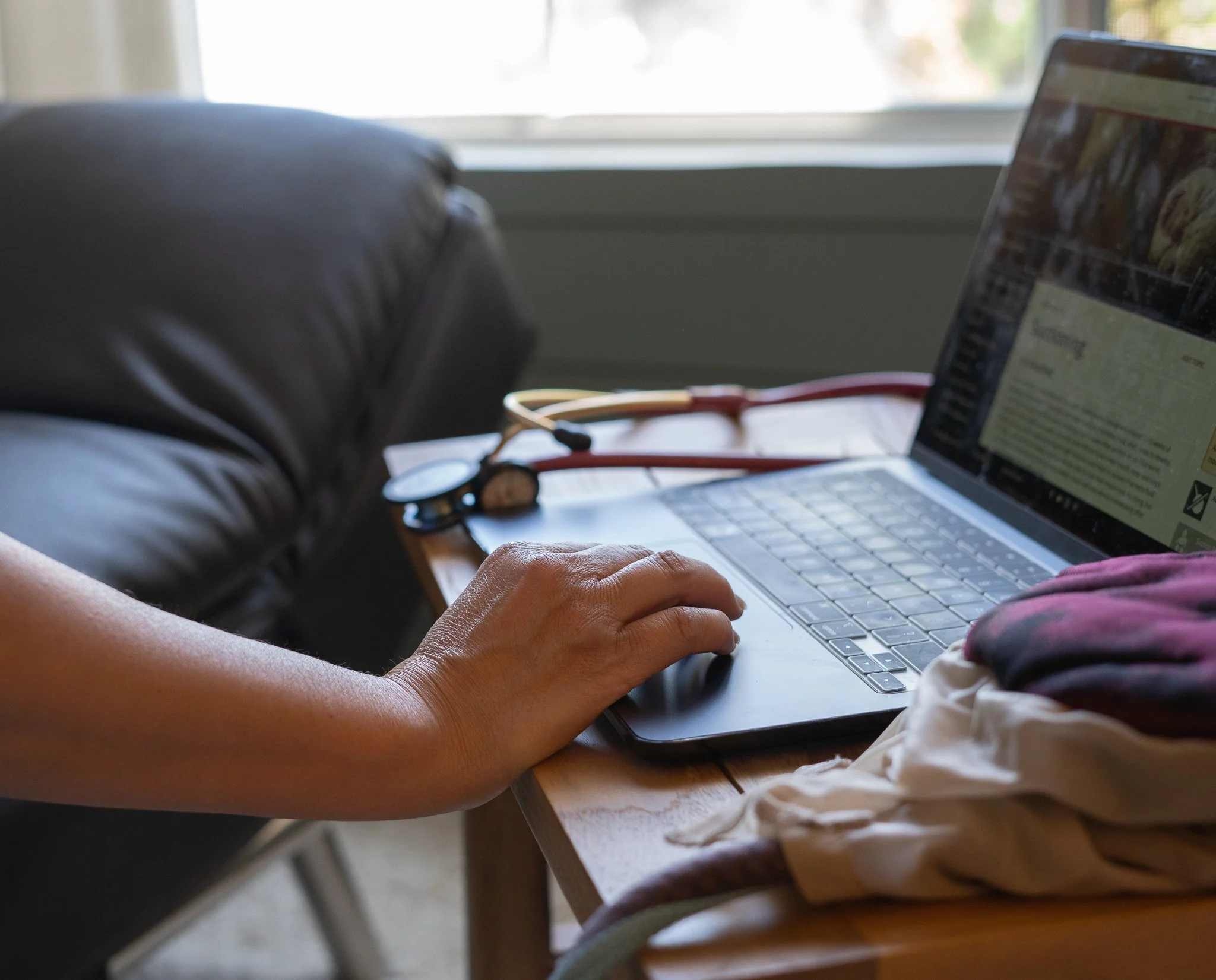 Virtual midwifery consultation with lab review and pregnancy support